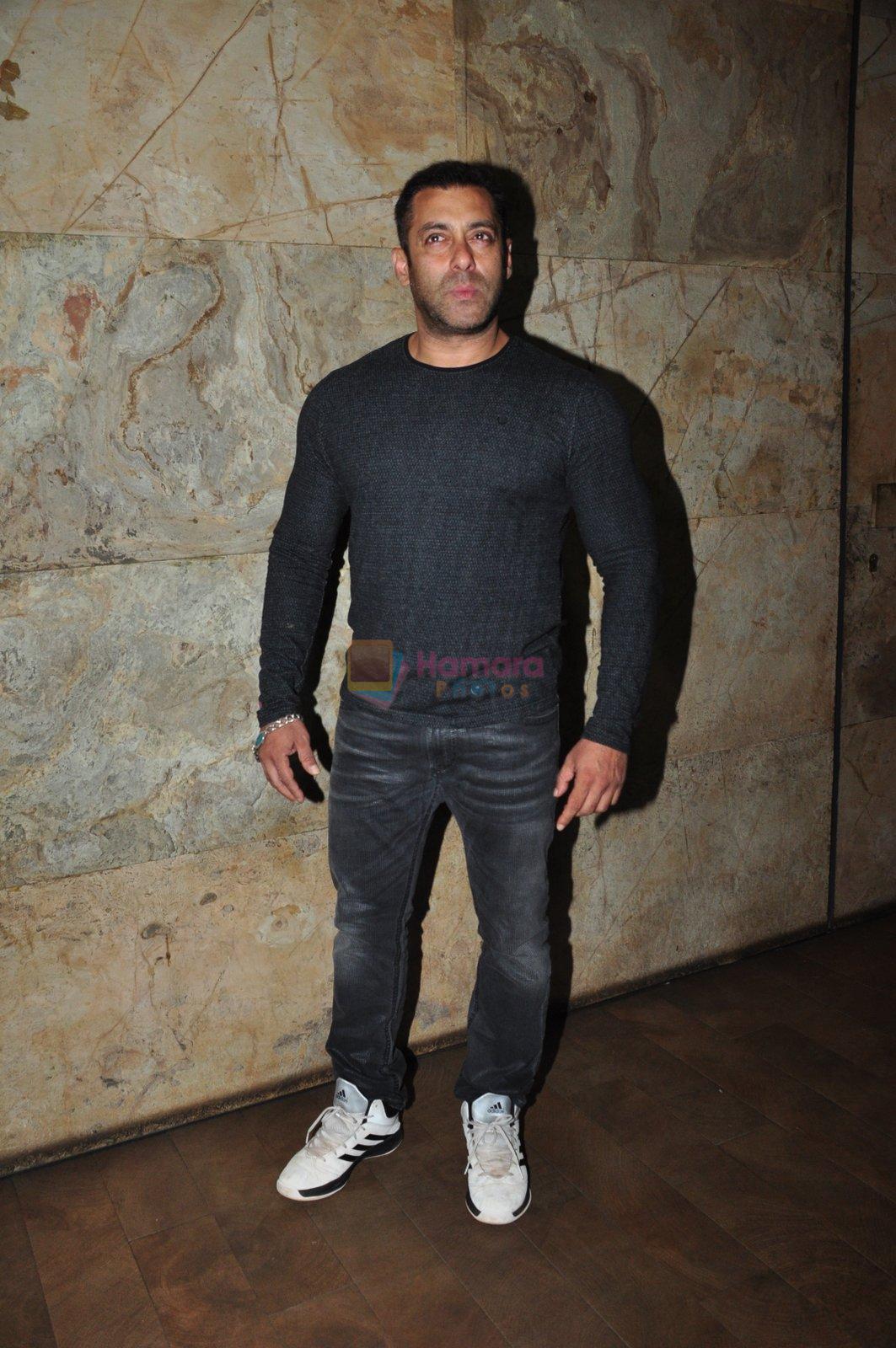 Salman khan at jungle book screening on 8th April 2016