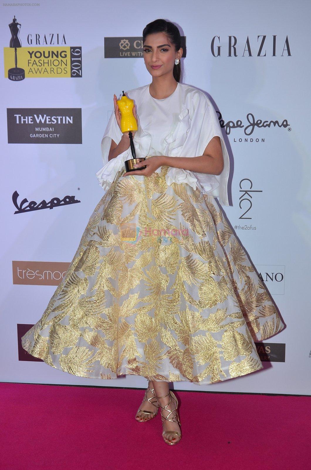 Sonam Kapoor at Grazia Young Fashion Awards 2016 Red Carpet on 7th April 2016