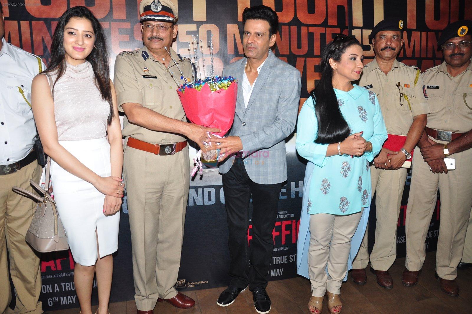 Manoj Bajpai, Divya Dutta at Traffic Jam film trailer launch in Mumbai on 13th April 2016