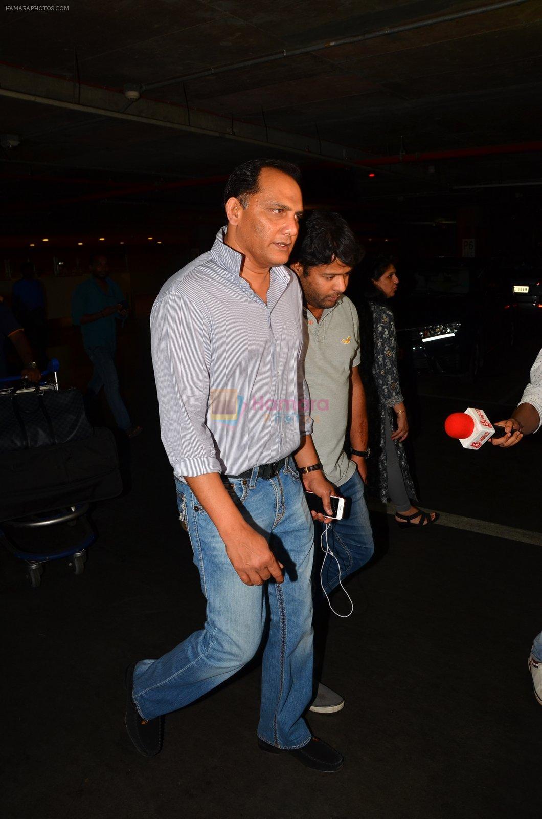 Mohammad Azharuddin snapped at airport in Mumbai on 10th May 2016