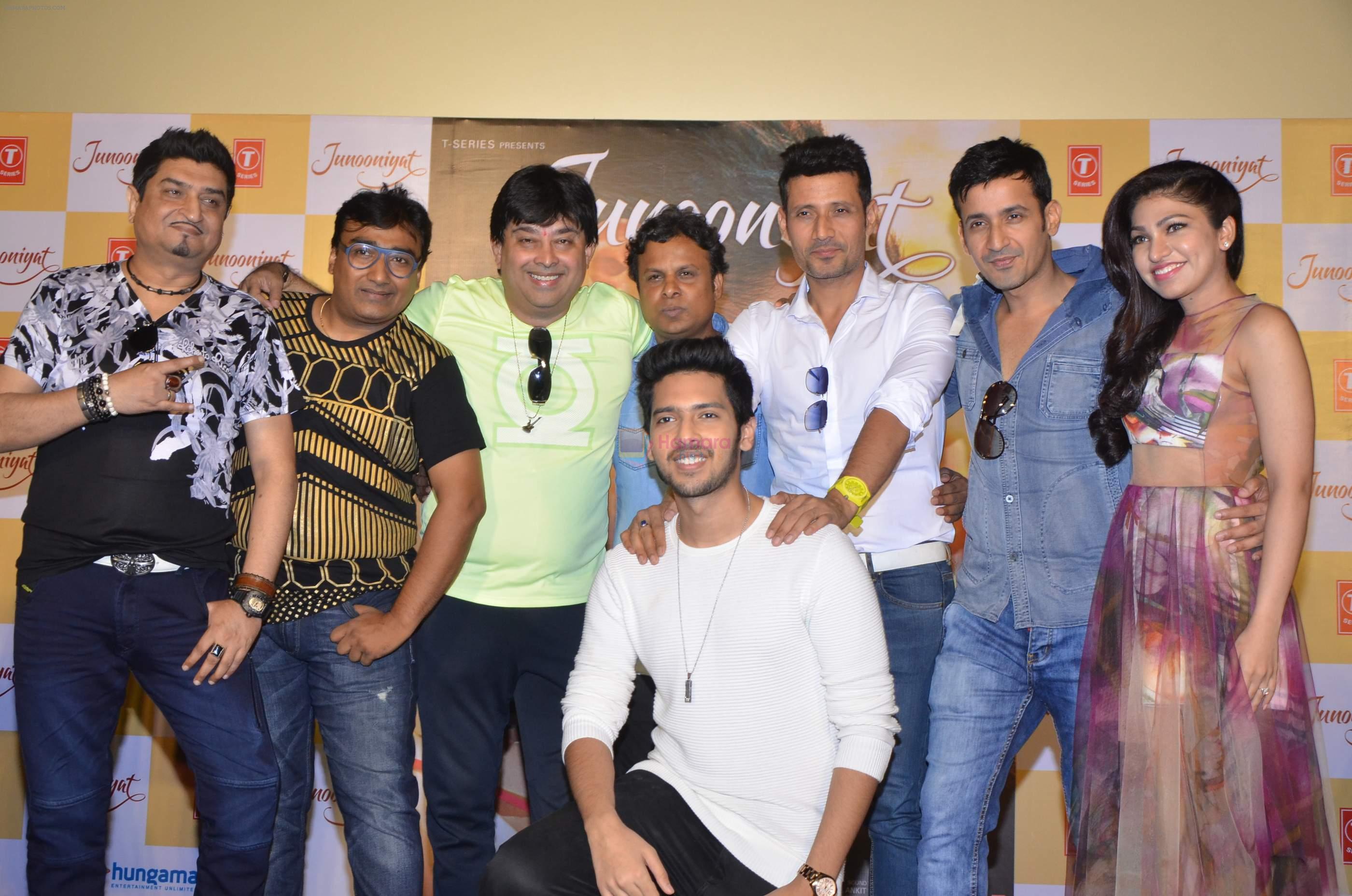 Armaan Malik, Manmeet Gulzar, Harmeet Gulzar, Tulsi Kumar at Junooniyat trailer launch on 24th May 2016