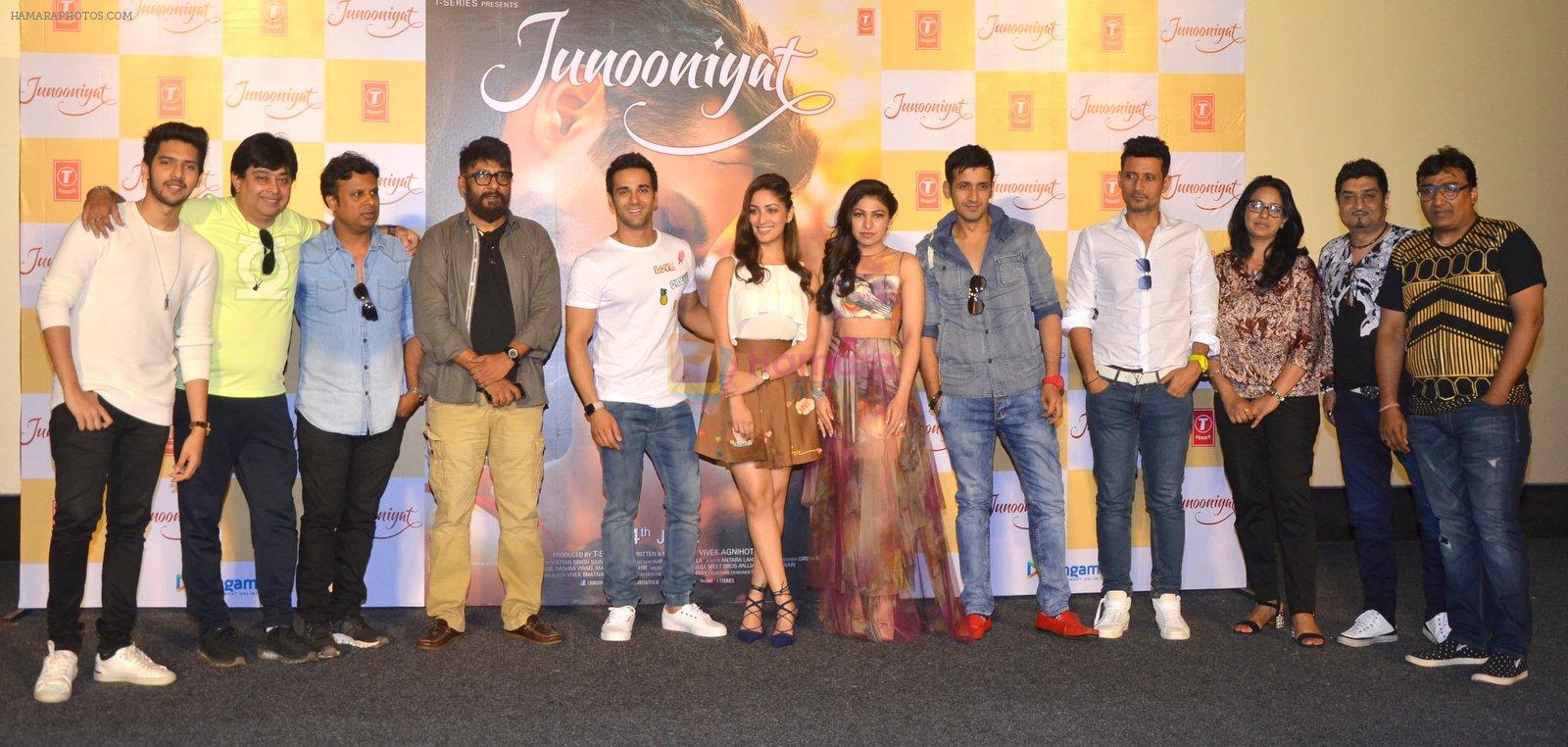 Pulkit Samrat, Yami Gautam, Armaan Malik, Manmeet Gulzar, Harmeet Gulzar, Tulsi Kumar at Junooniyat trailer launch on 24th May 2016