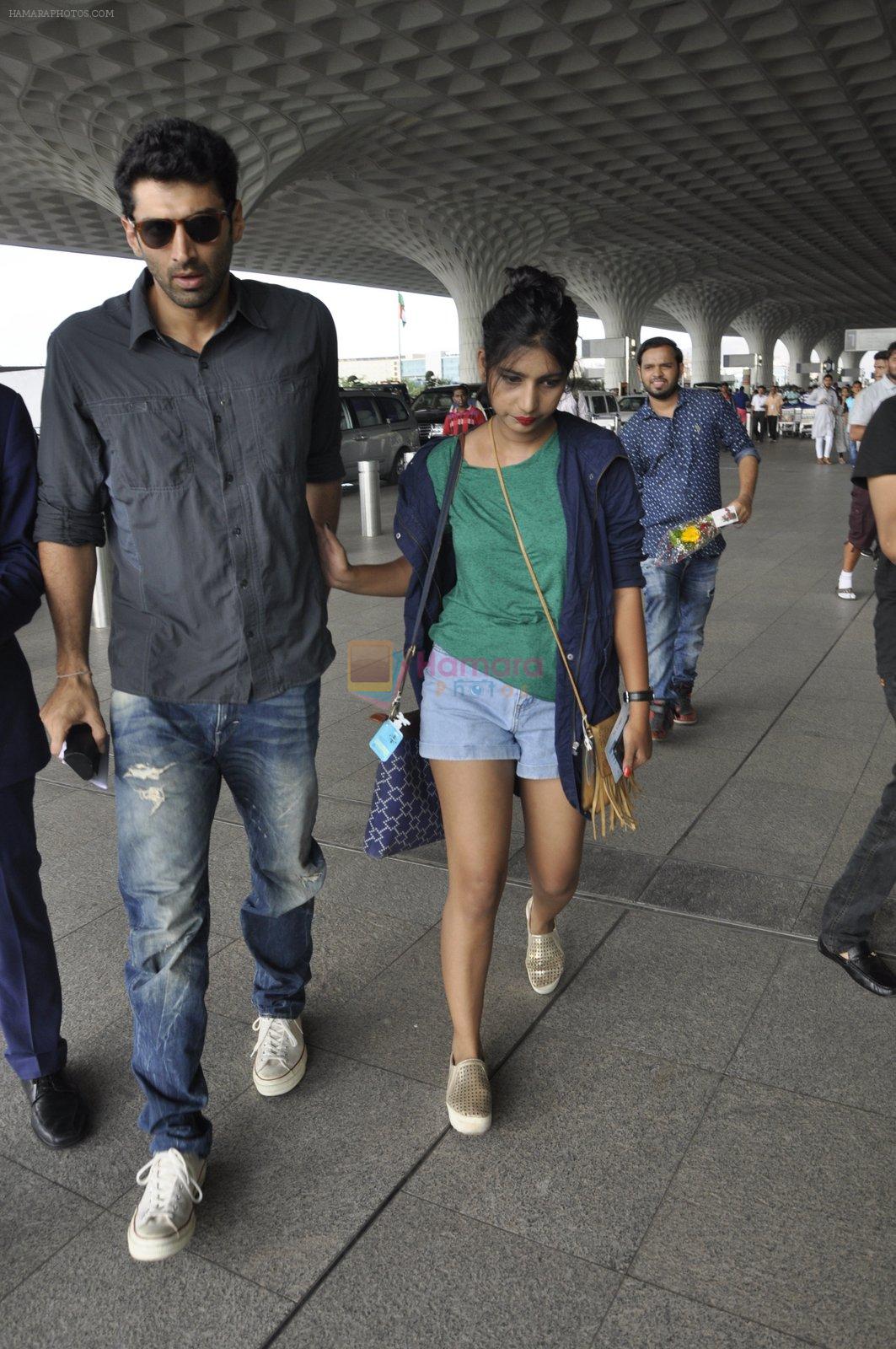 Aditya Roy Kapoor snapped at airport on 26th May 2016