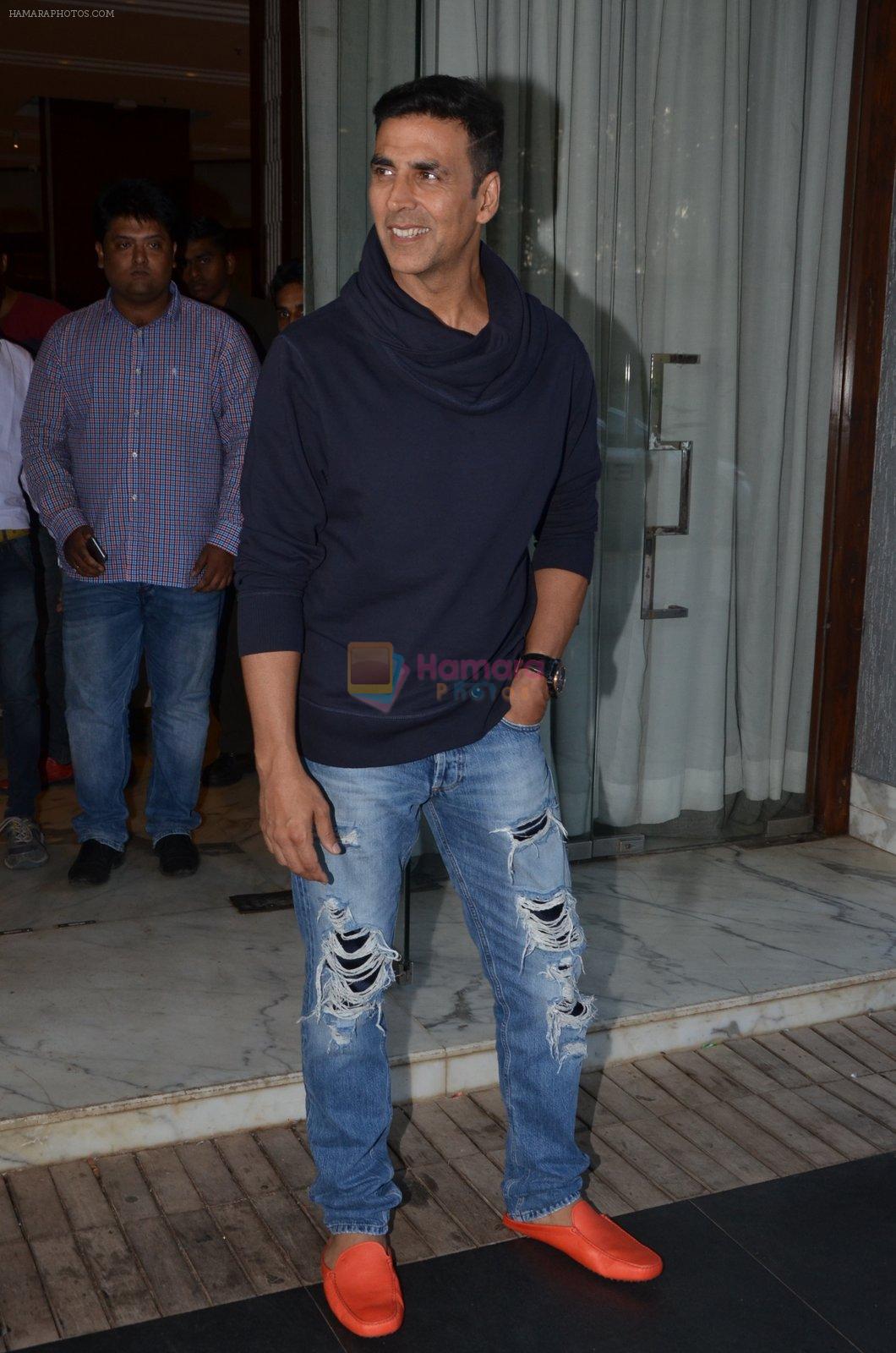 Akshay Kumar snapped in Mumbai on 28th May 2016