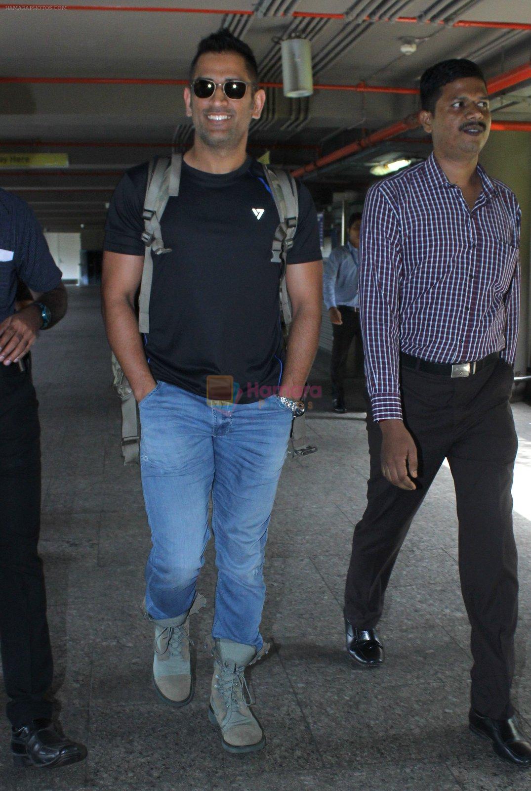 Mahendra Singh Dhoni snapped at the airport in Mumbai on 7th June 2016