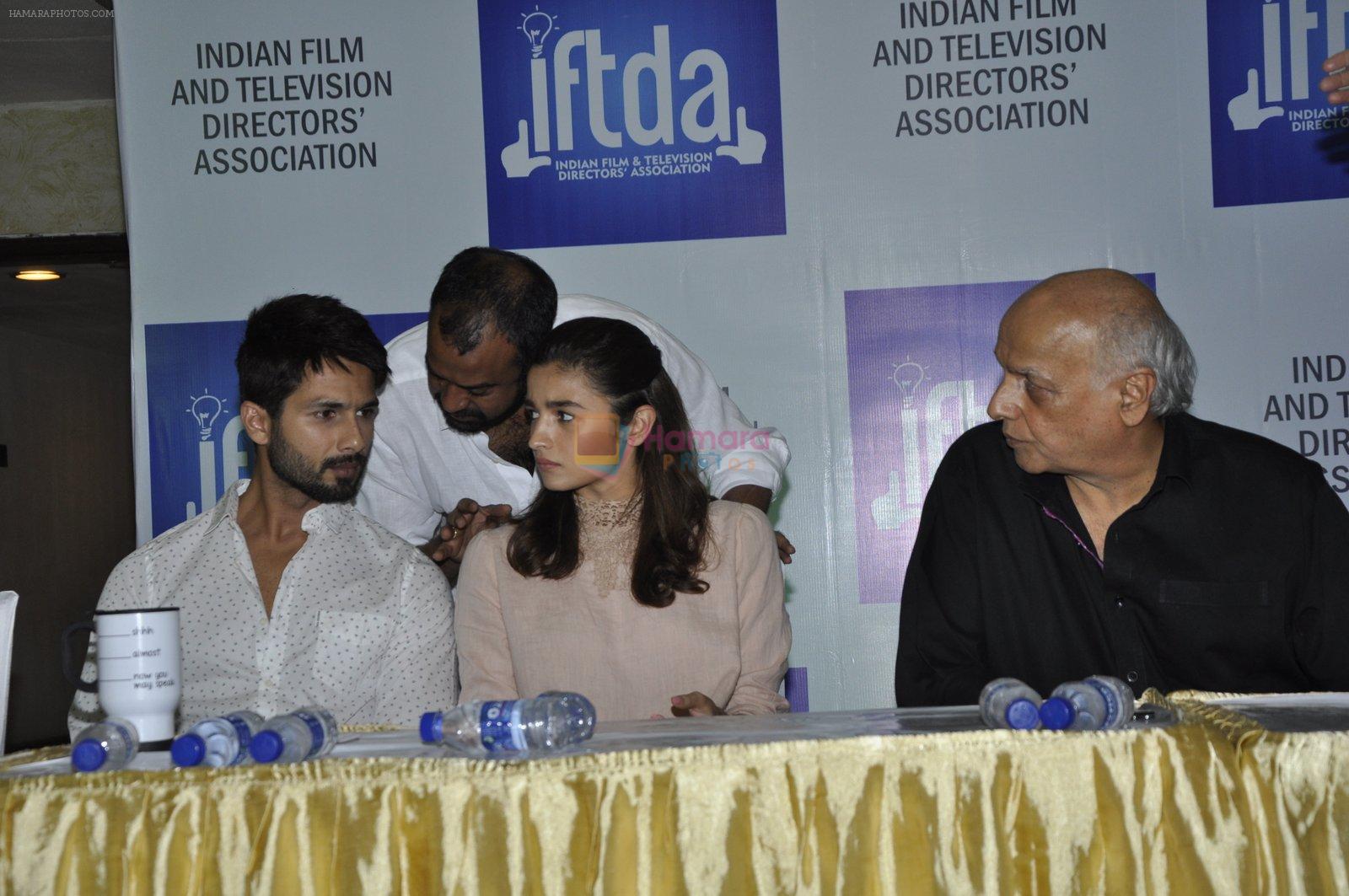 Alia Bhatt, Shahid Kapoor, Mahesh Bhatt at Udta Punjab controversy meet by IFTDA on 8th June 2016