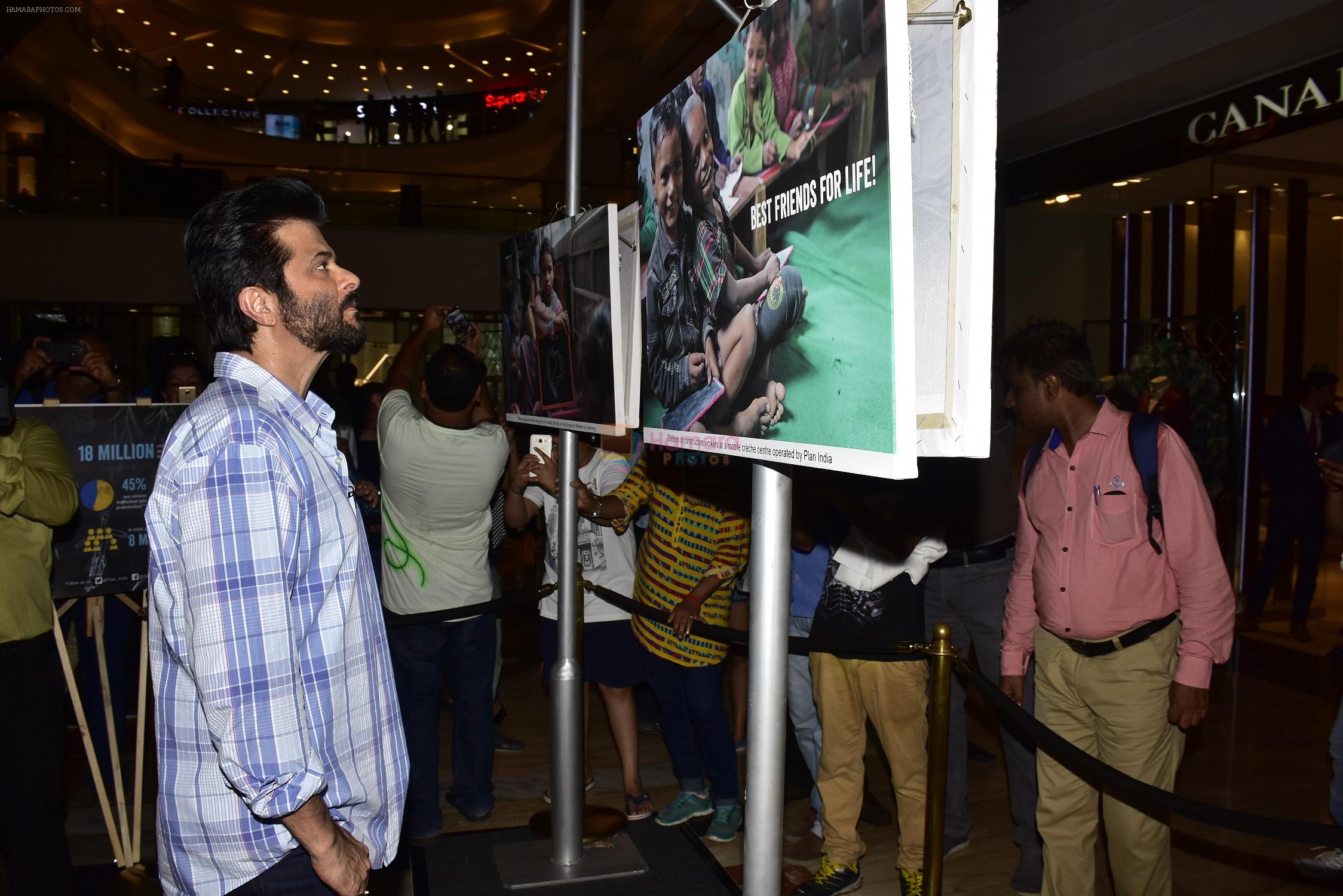 Anil Kapoor unviels an exhibition documenting the lives of street children