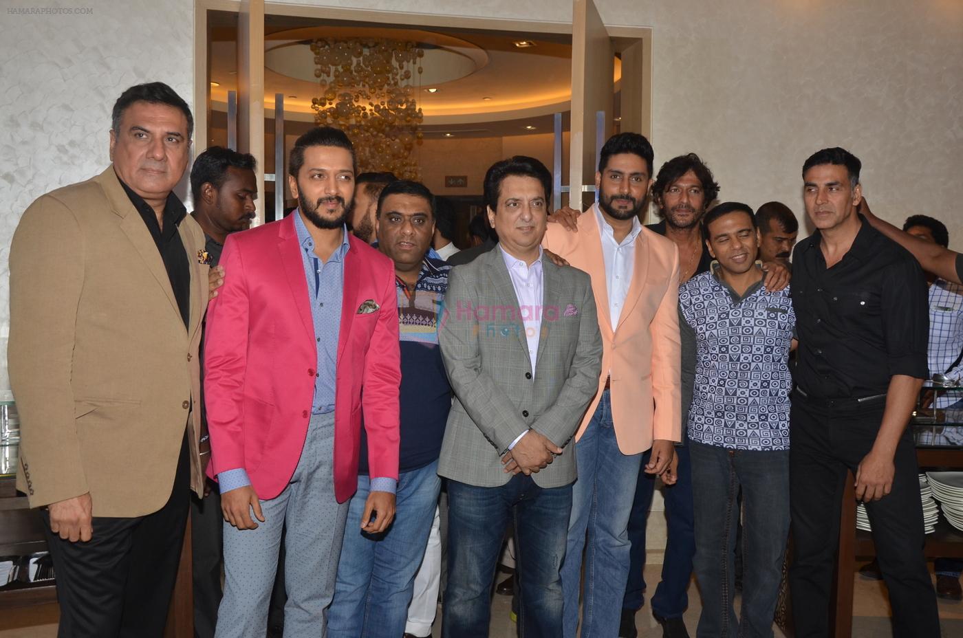 Akshay Kumar, Abhishek Bachchan, Riteish Deshmukh, Boman Irani, Sajid Nadiadwala at Housefull 3 success bash on 9th June 2016