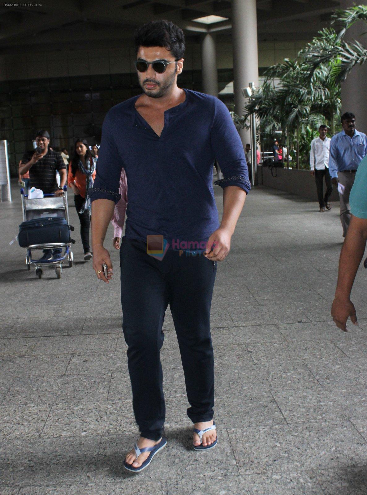 Arjun Kapoor at the Airport on June 11th 2016