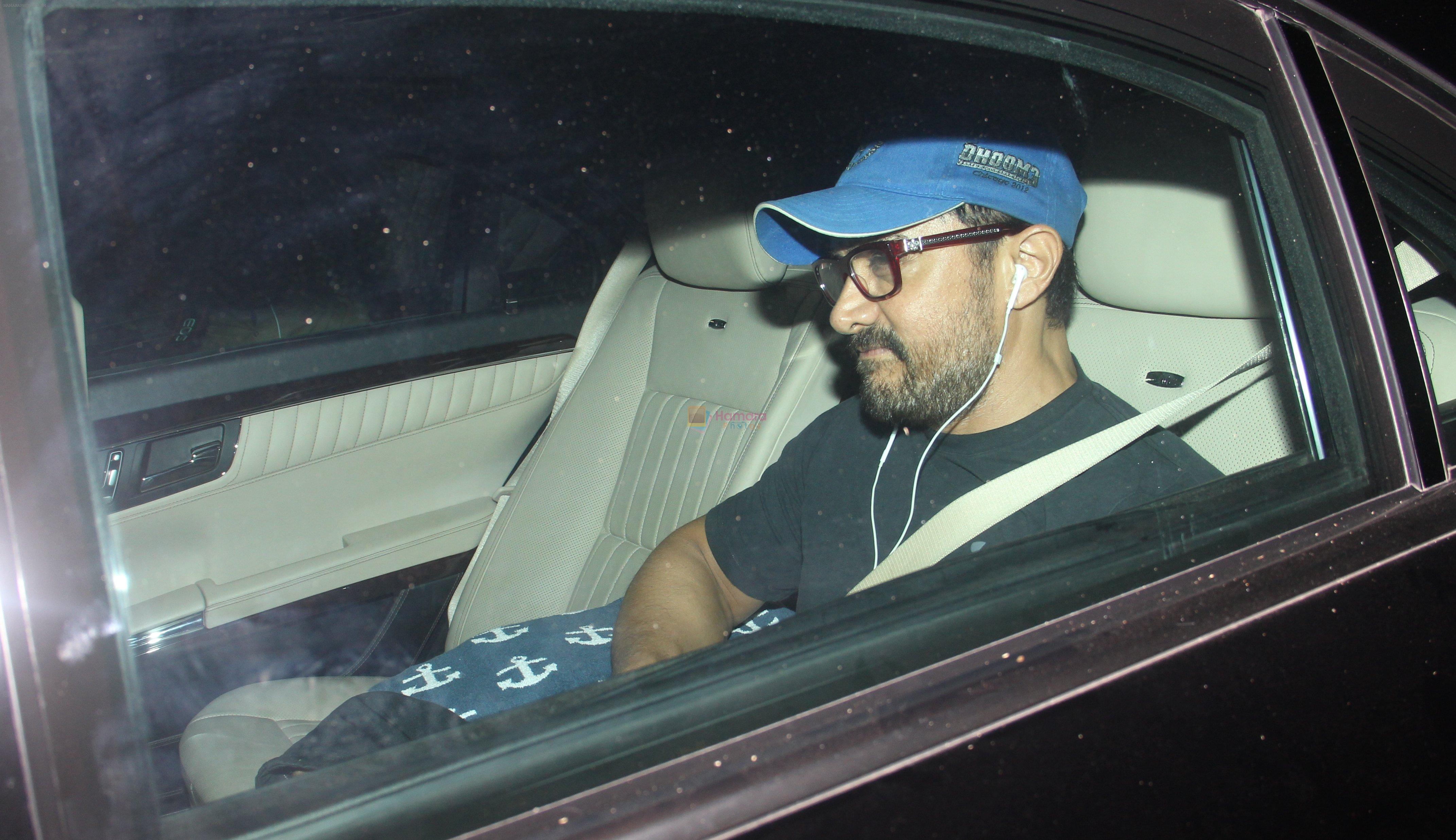 Aamir Khan snapped at Imran Khan's house on 12th June 2016
