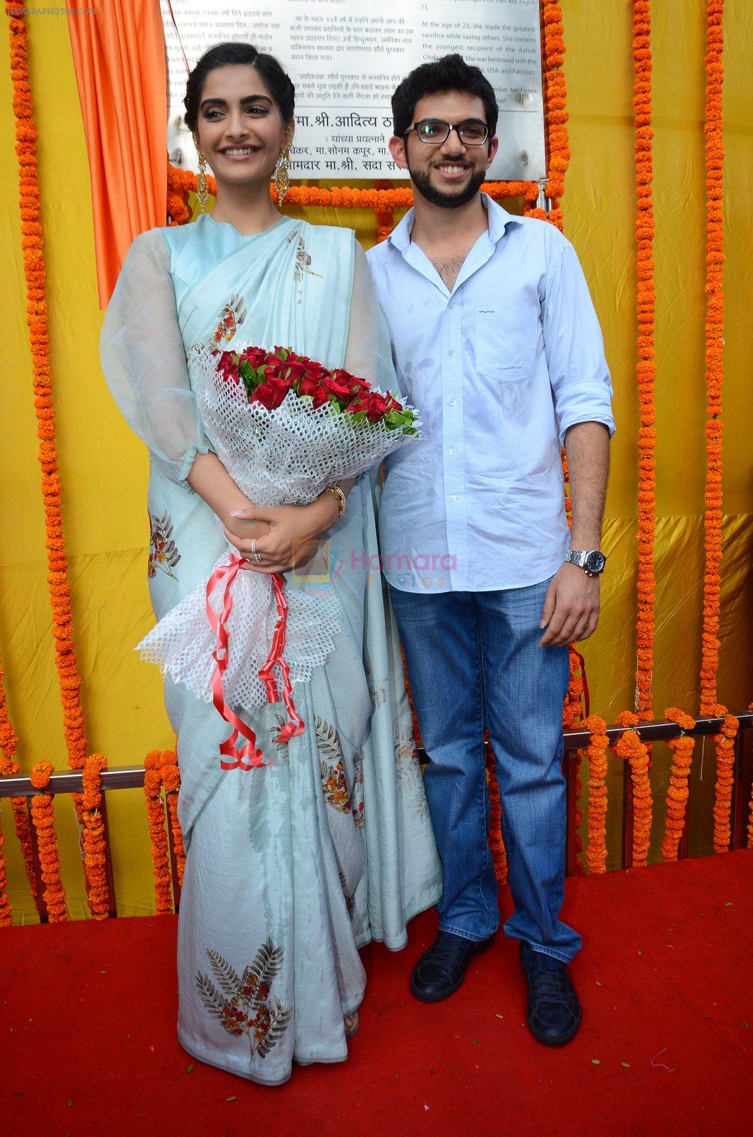 Sonam Kapoor, Aditya Thackeray at Neerja Bhanot tribute event at a school on 15th June 2016