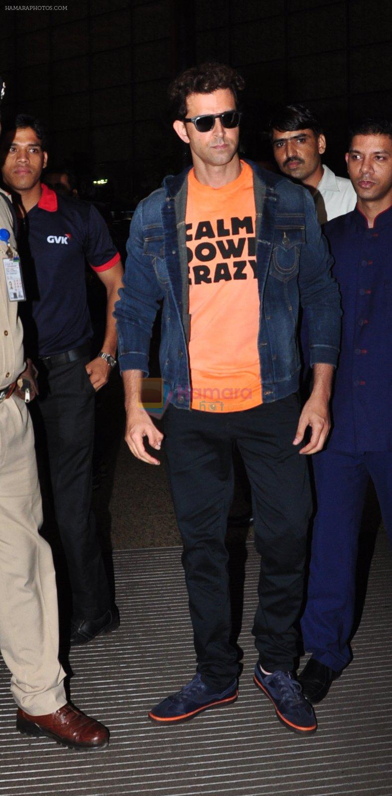 Hrithik Roshan leave for IIFA day 1 on 20th June 2016