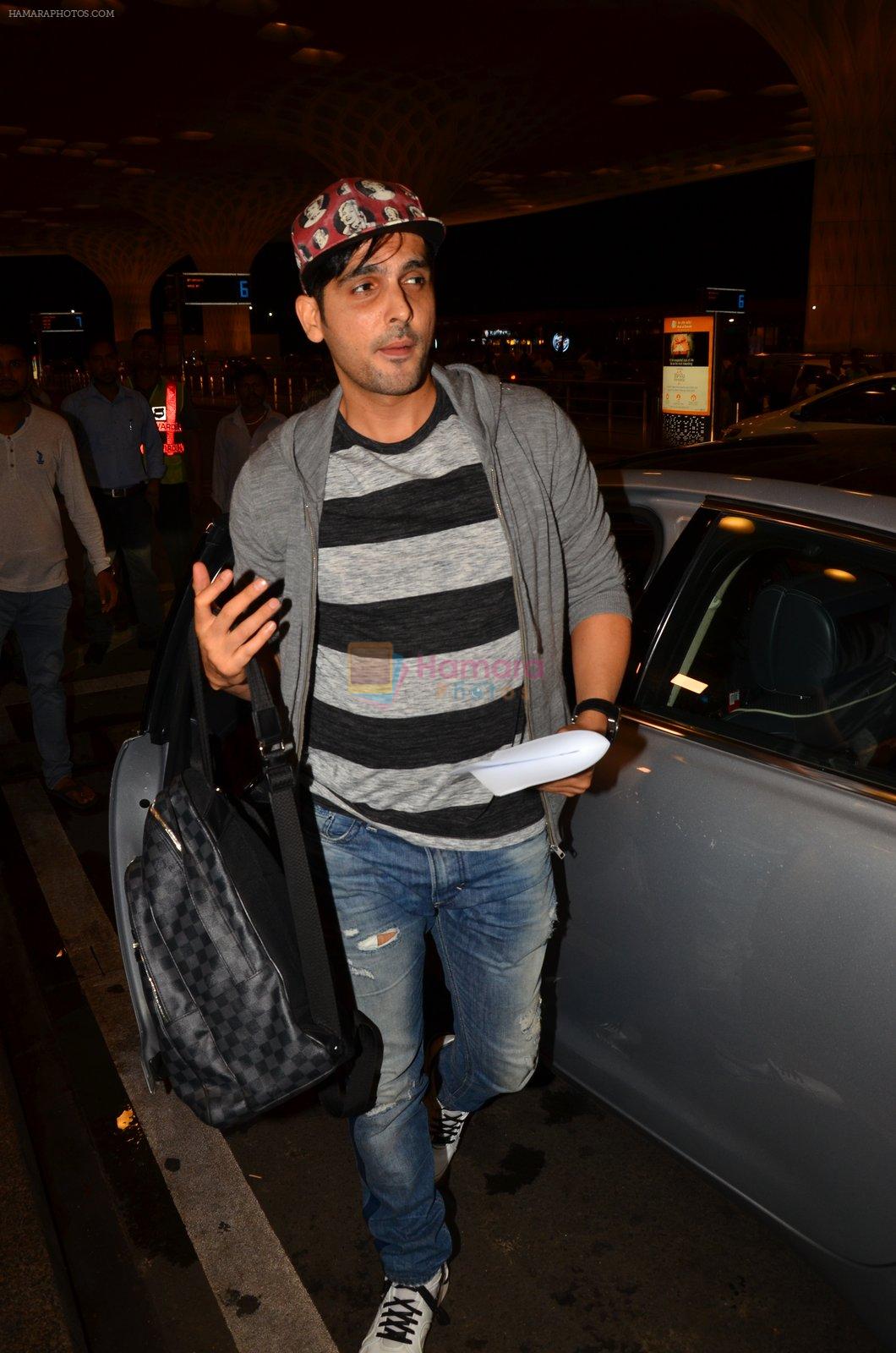 Zayed Khan snapped at airport in Mumbai on 22nd June 2016