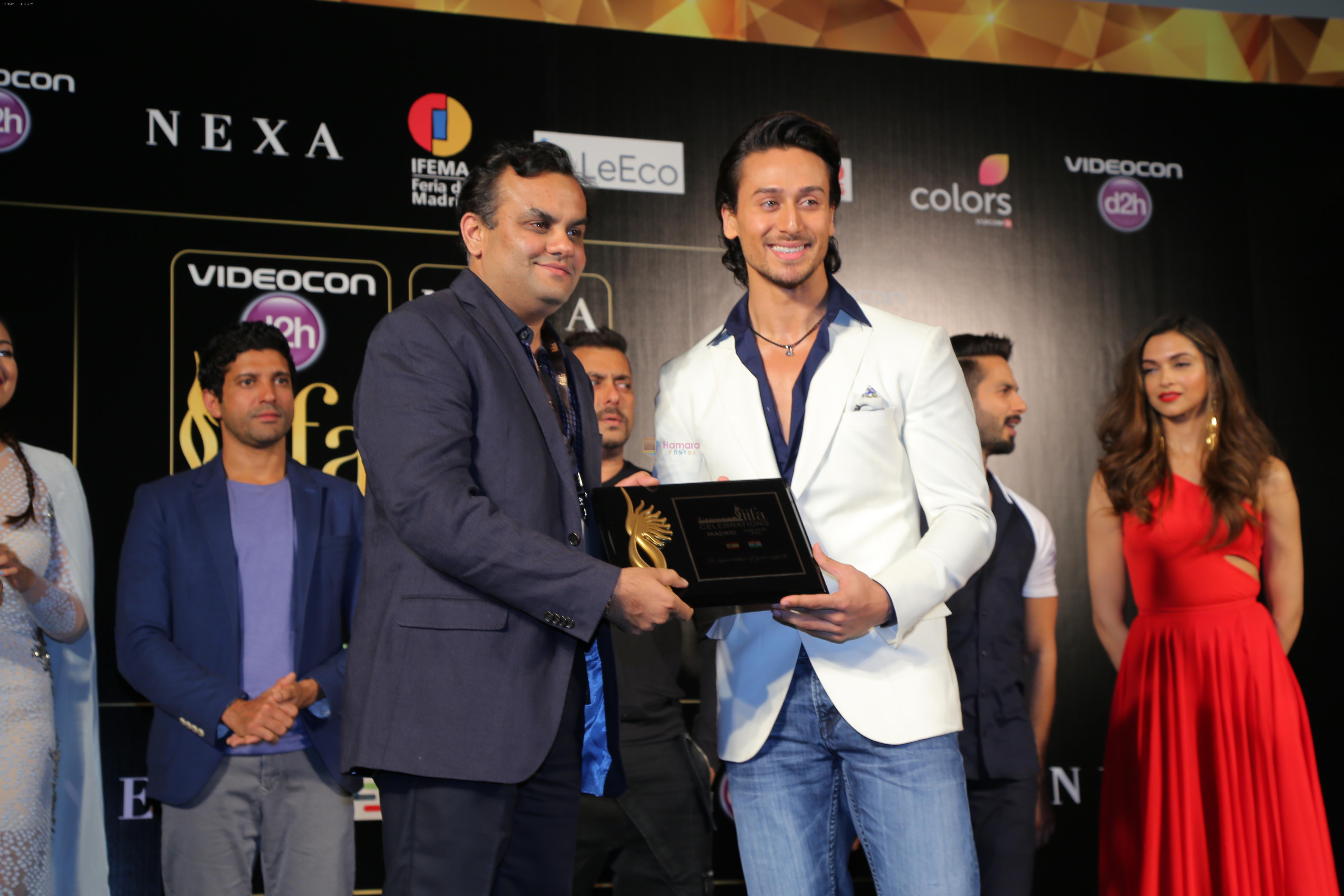 Aniruddh Dhoot with Tiger Shroff at the IIFA 2016 Opening Press Conference in Madrid
