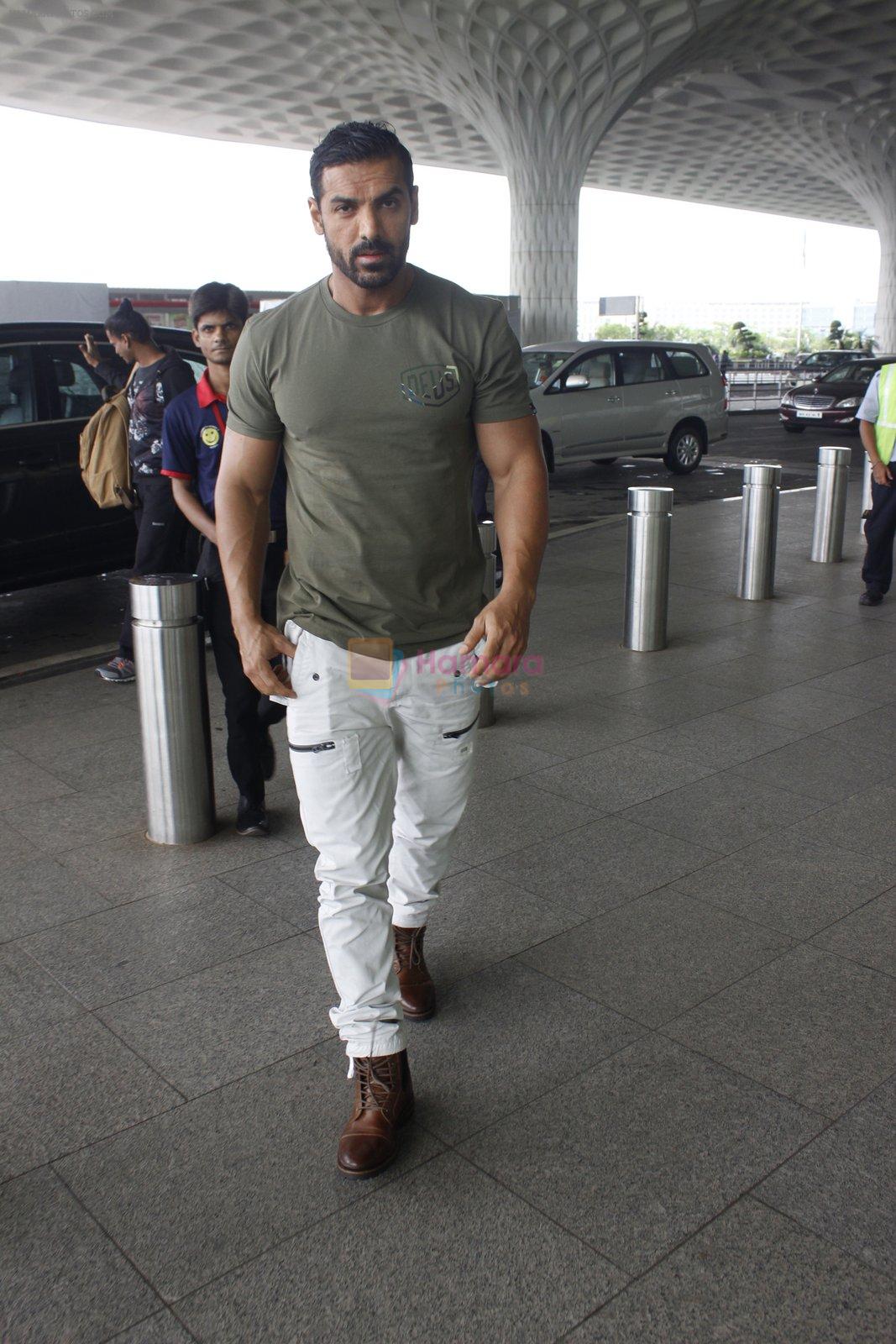 John Abraham at the airport on June 24, 2016