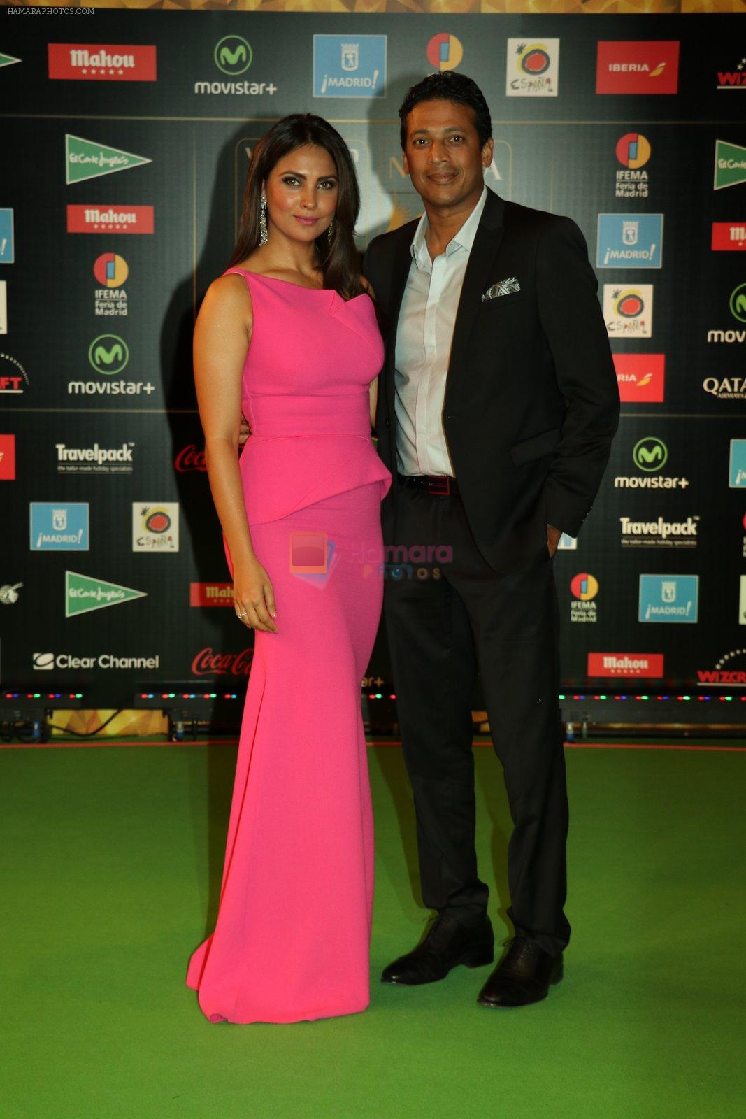 Lara Dutta and Mahesh Bhupathi at NEXA IIFA Awards 2016