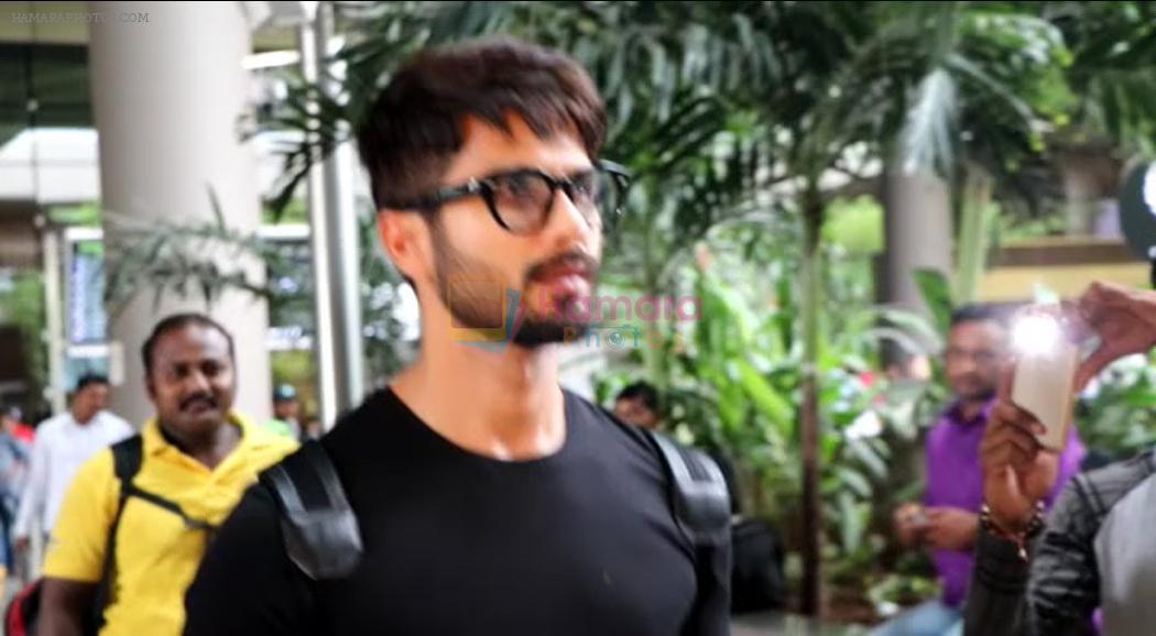 Shahid Kapoor snapped at the airport on June 26, 2016