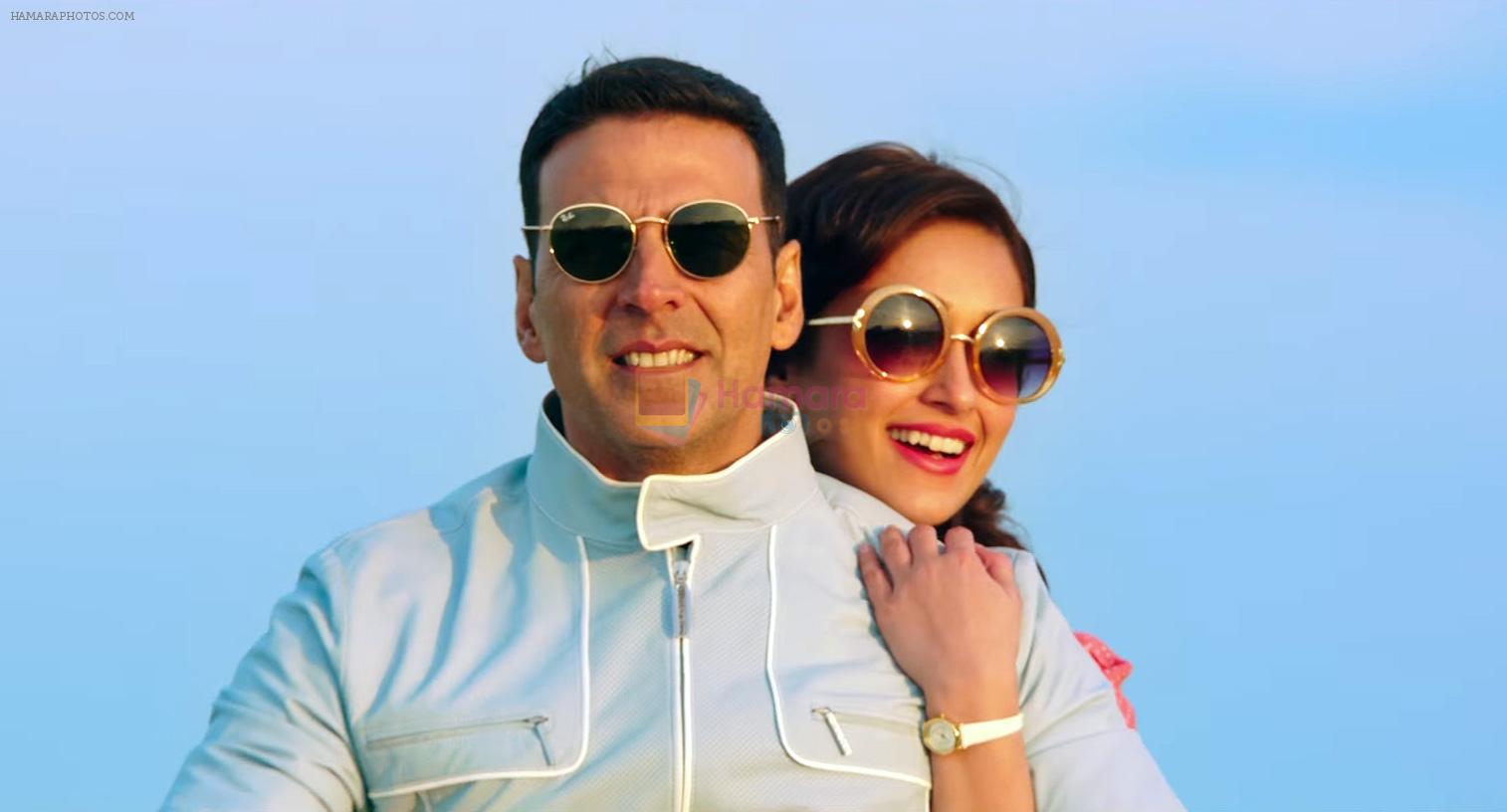 Akshay Kumar, Ileana DCruz in Rustom Movie Stills