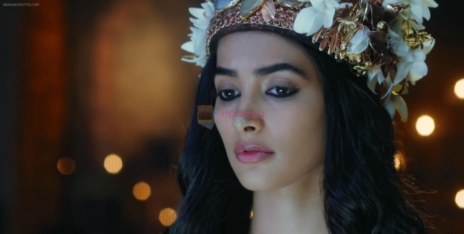 Pooja Hegde in Tu Hai Video Song Still from Mohenjo Daro Movie