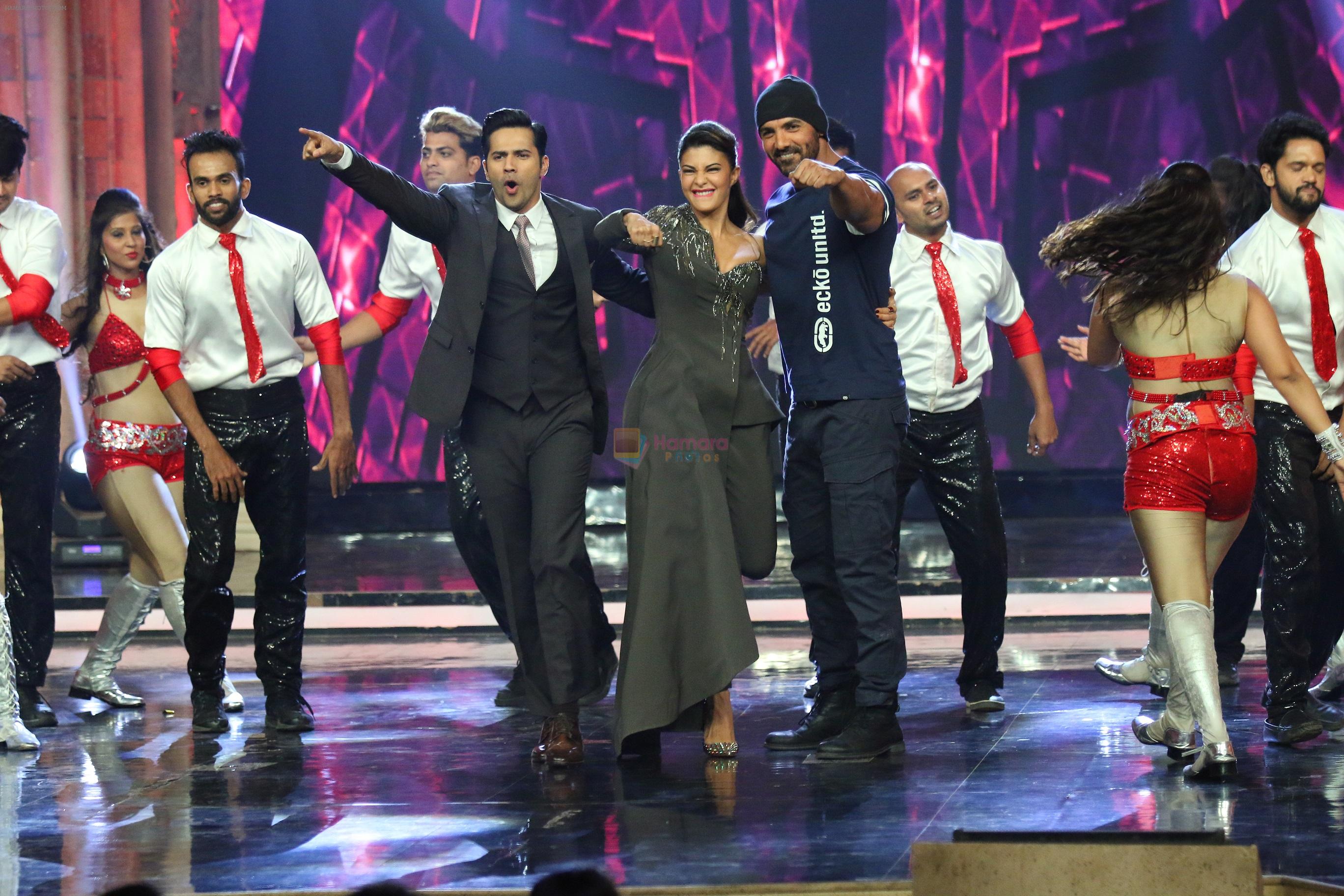 Dishoom stars - John Abraham, Jacqueline Fernandez on India's Got Talent Grand Finale