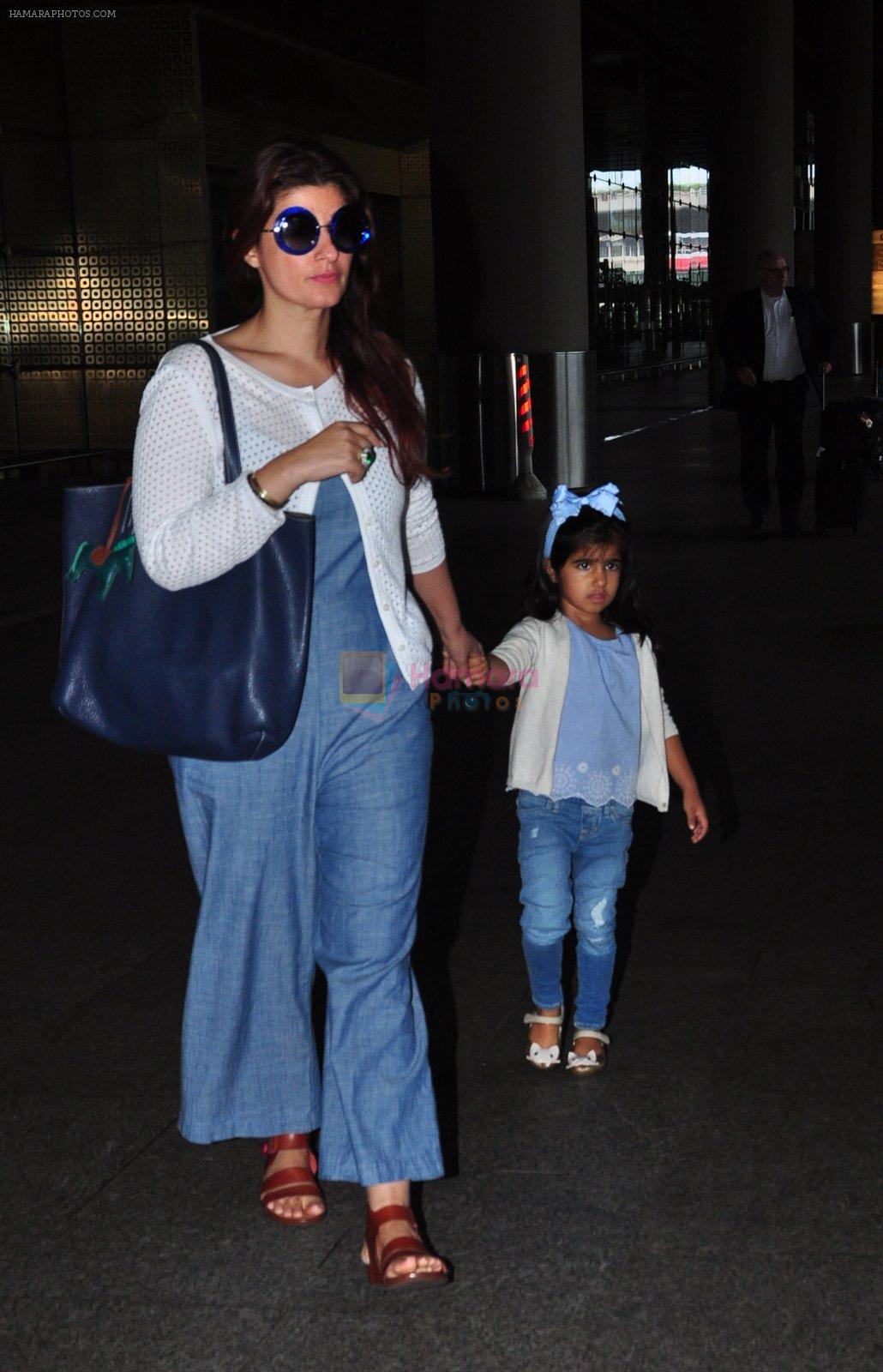 Twinkle Khanna returns from holidays in Mumbai on 10th July 2016