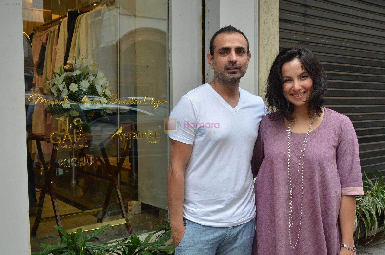 Shraddha Nigam, Mayank Anand at the launch of FANTASTIQUE by Abu Sandeep on 15th July 2016