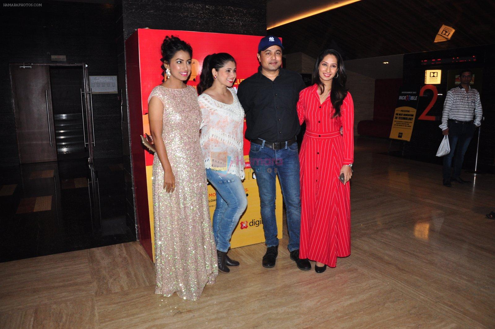 Priya Marathe, Kranti Redkar, Subodh Bhave at Kiran Kulkarni vs Kiran Kulkarni marathi Movie premiere on 14th July 2016