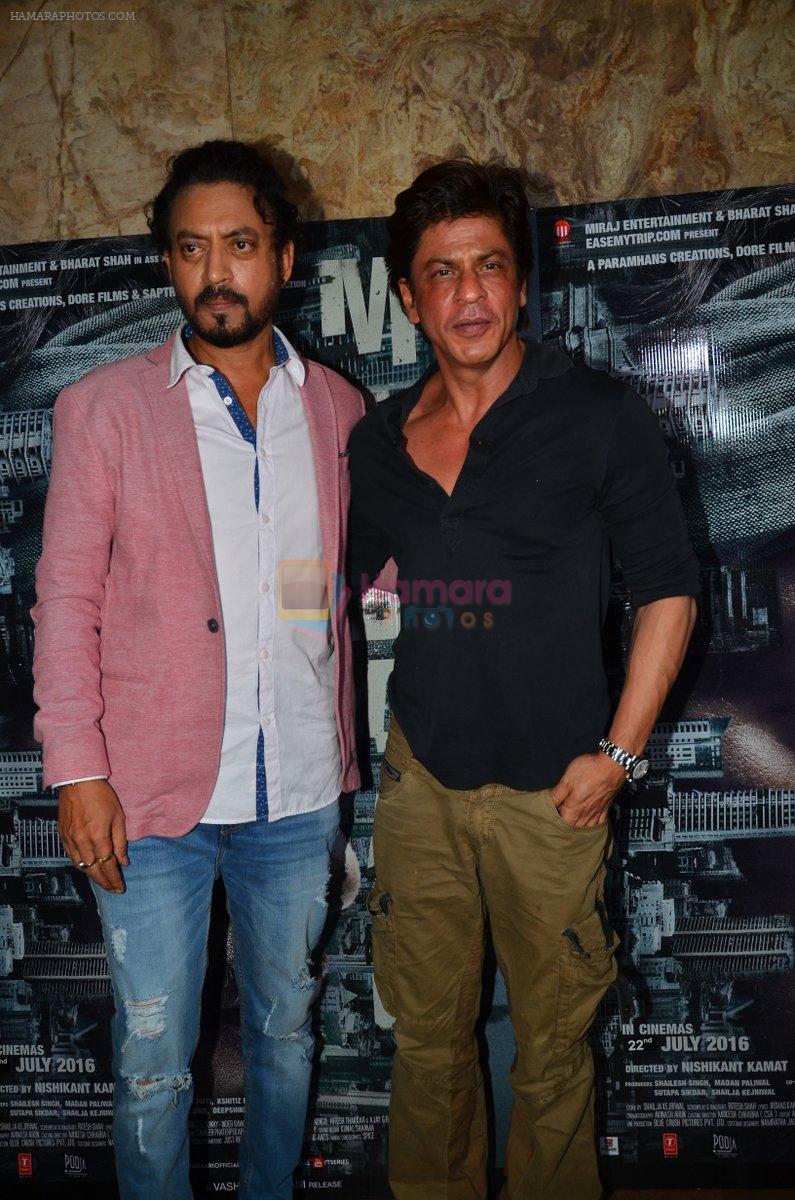 Shahrukh Khan, Irrfan Khan at Madaari screening in Lightbox on 20th July 2016