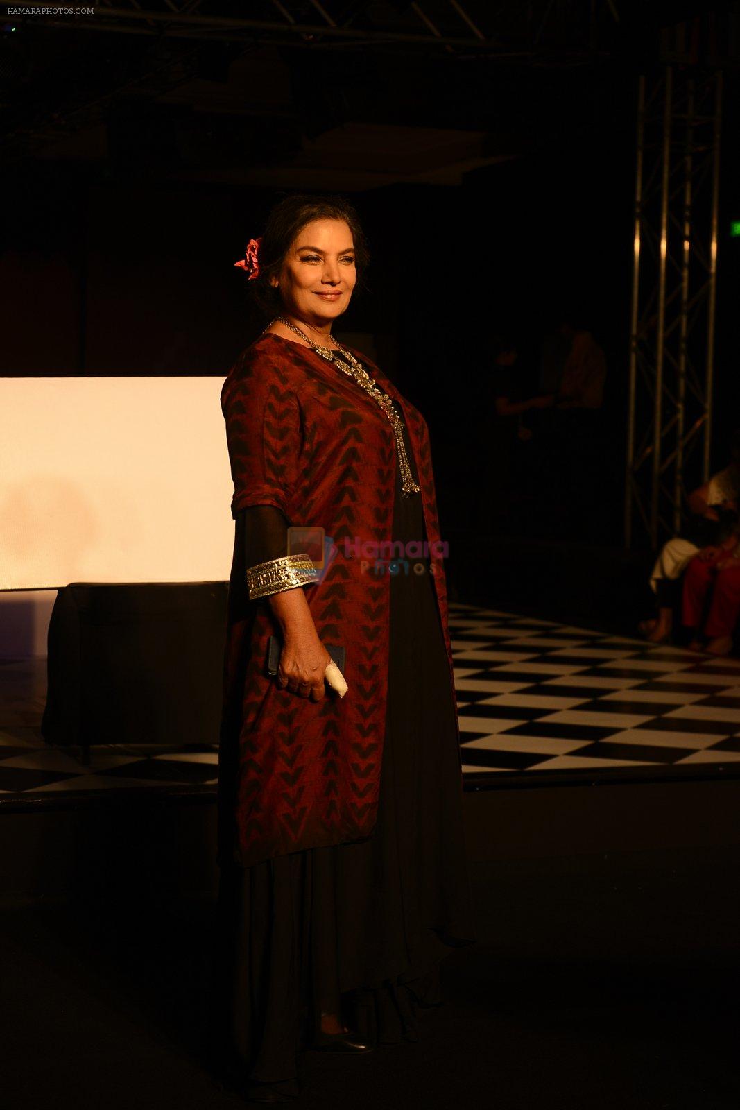 Shabana Azmi walk the ramp for Anita Dongre show at the FDCI India Couture Week 2016 on 21st July 2016
