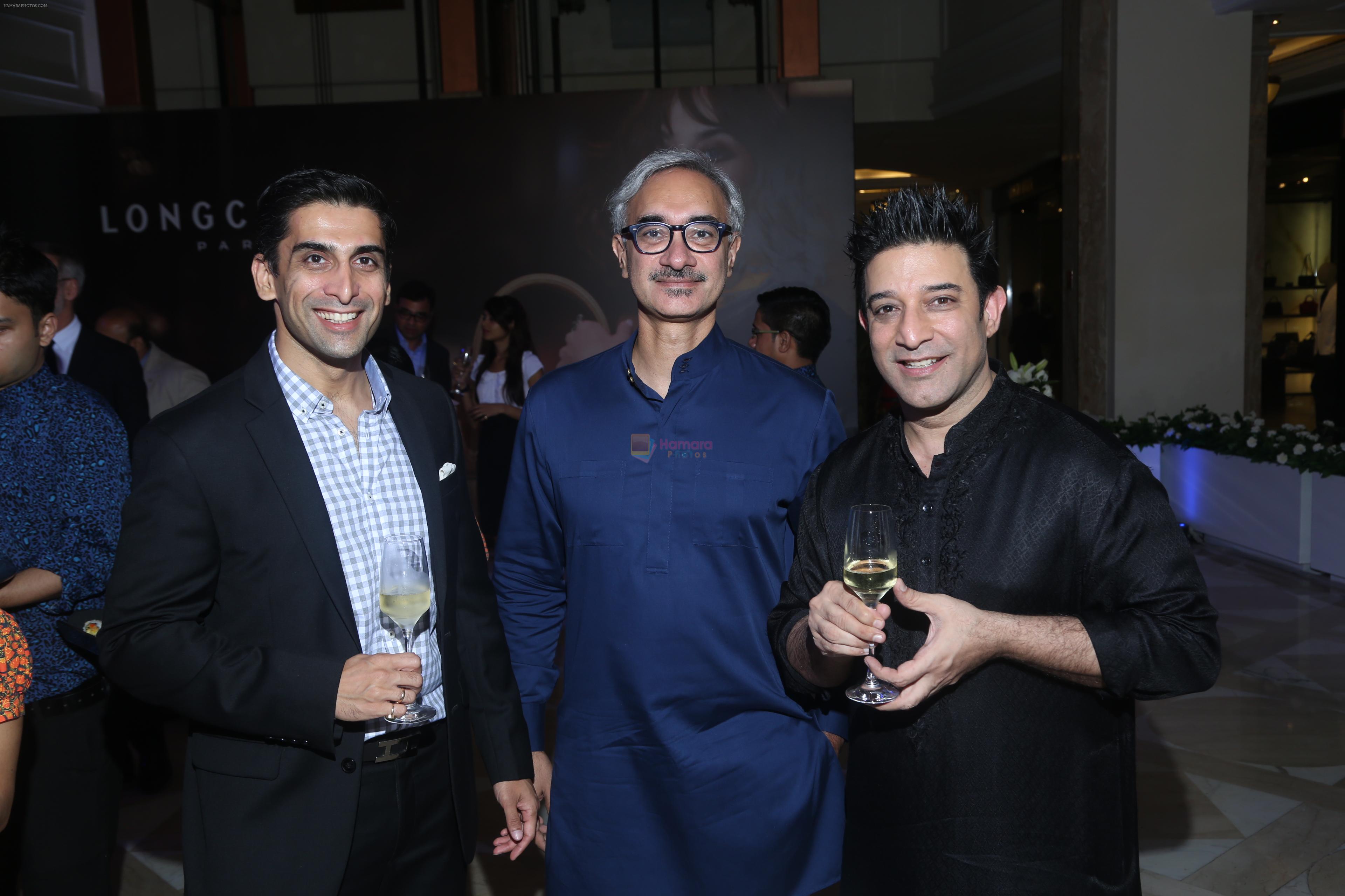 Ashish Dev Kapur, Ravi Bajaj, Suneet Verma at Longchamp launch in New Delhi on 28th July 2016