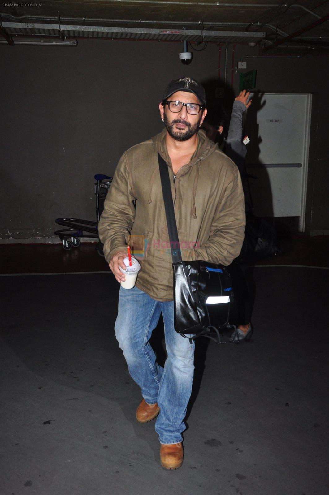 Arshad Warsi snapped at airport on 1st Aug 2016