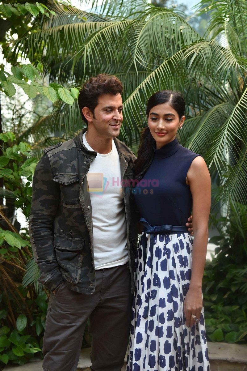 Hrithik Roshan, Pooja Hegde promote Mohenjo Daro in Delhi on 4th Aug 2016