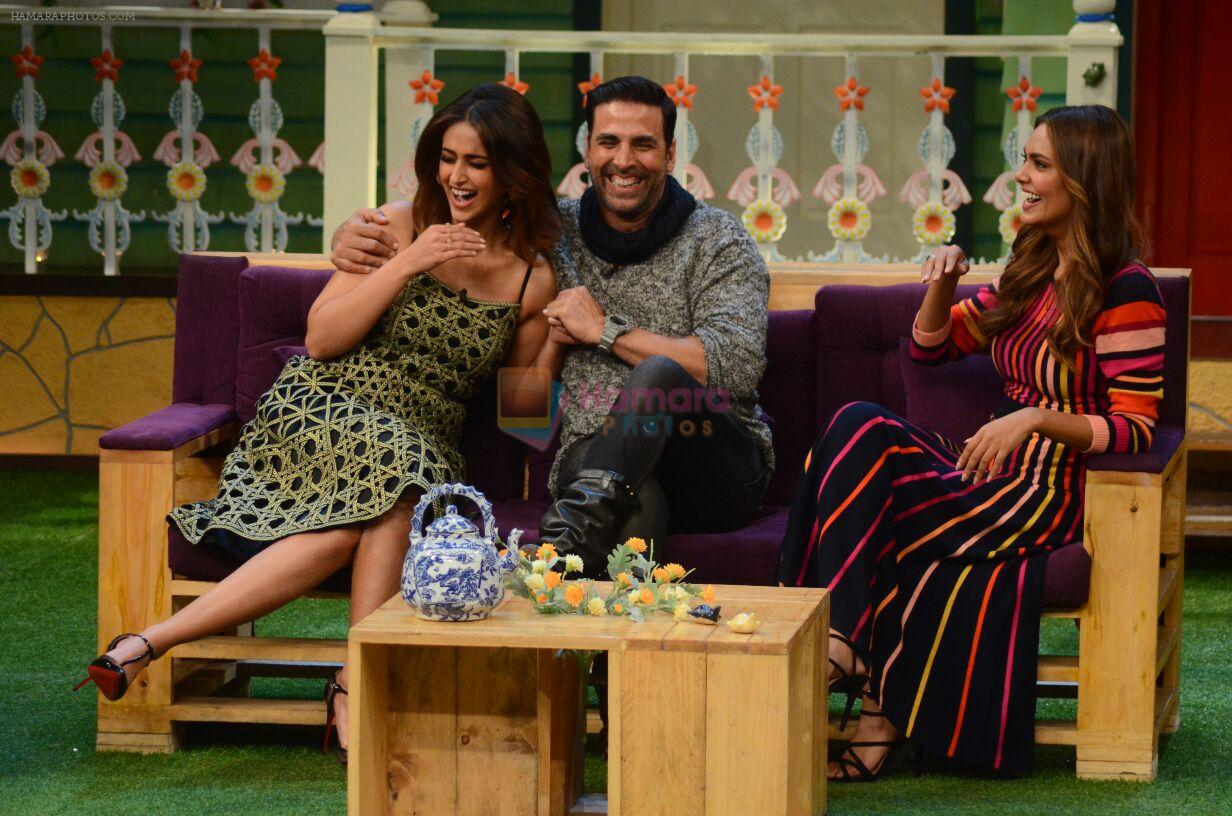 Akshay Kumar, Ileana D'Cruz, Esha Gupta promote Rustom on the sets of The Kapil Sharma Show on 5th Aug 2016