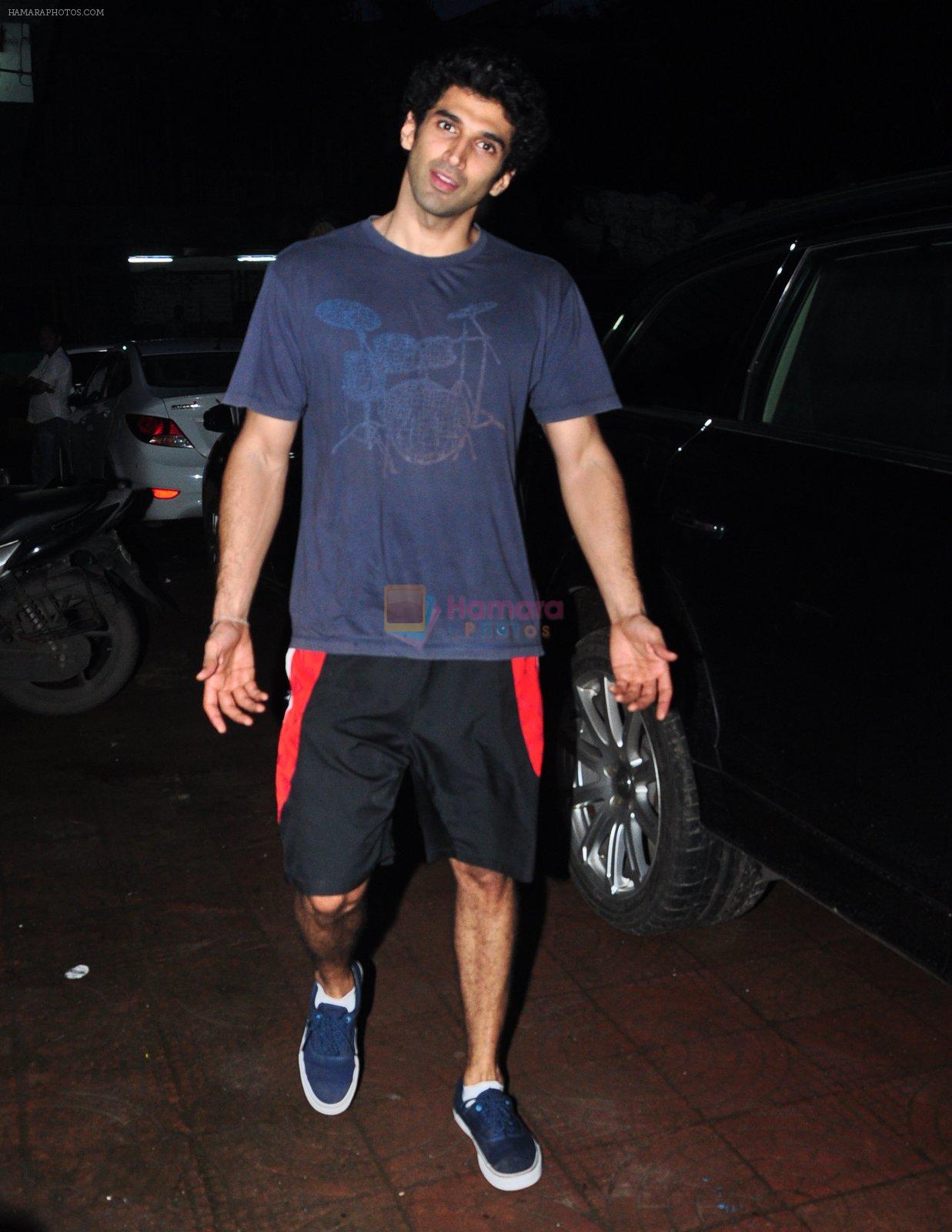 Aditya Roy Kapoor snapped for dream team practise on 6th Aug 2016
