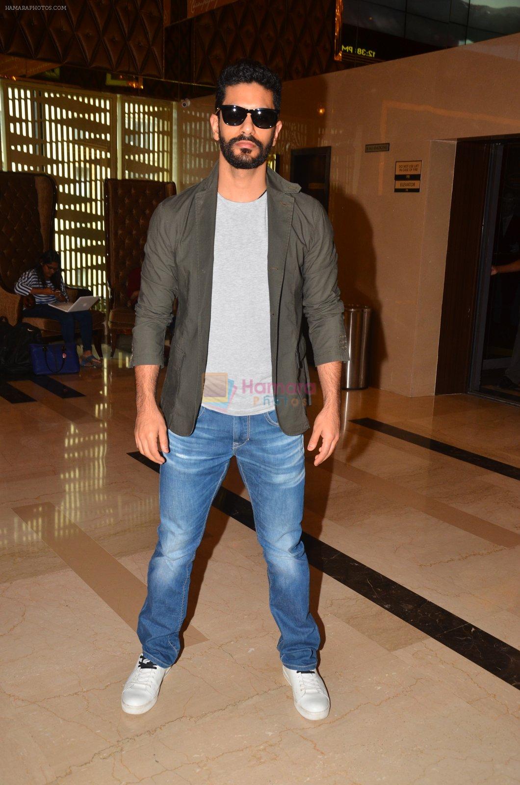 Angad Bedi at Pink trailer launch in Mumbai on 9th Aug 2016