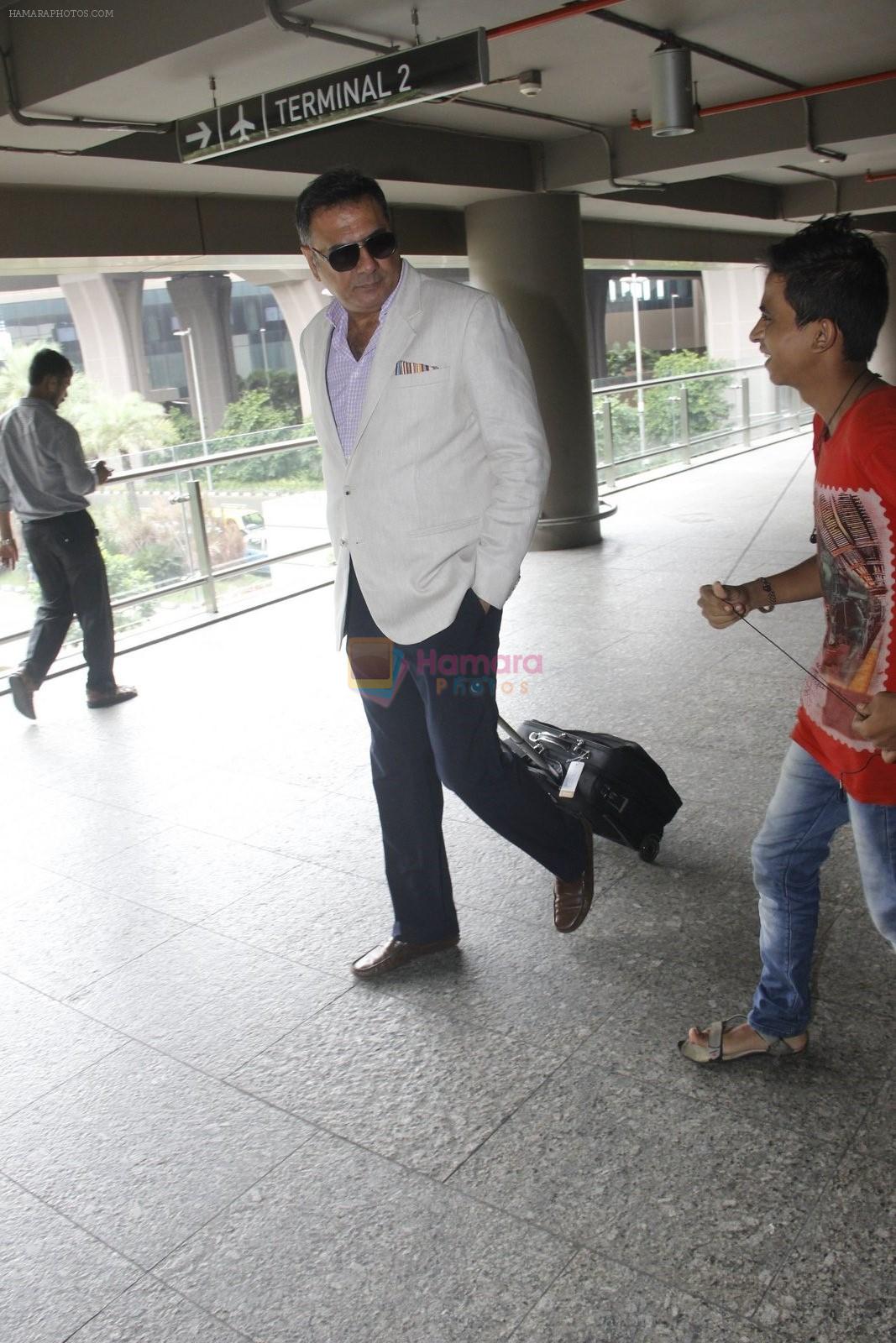 Boman Irani snapped at airport on 8th Aug 2016