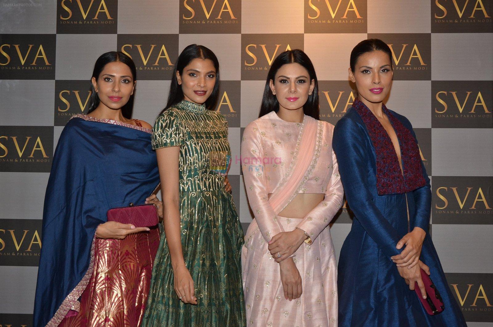 Candice Pinto, Aanchal Kumar, Deepti Gujral at SVA Autumn Winter collection launch on 9th Aug 2016