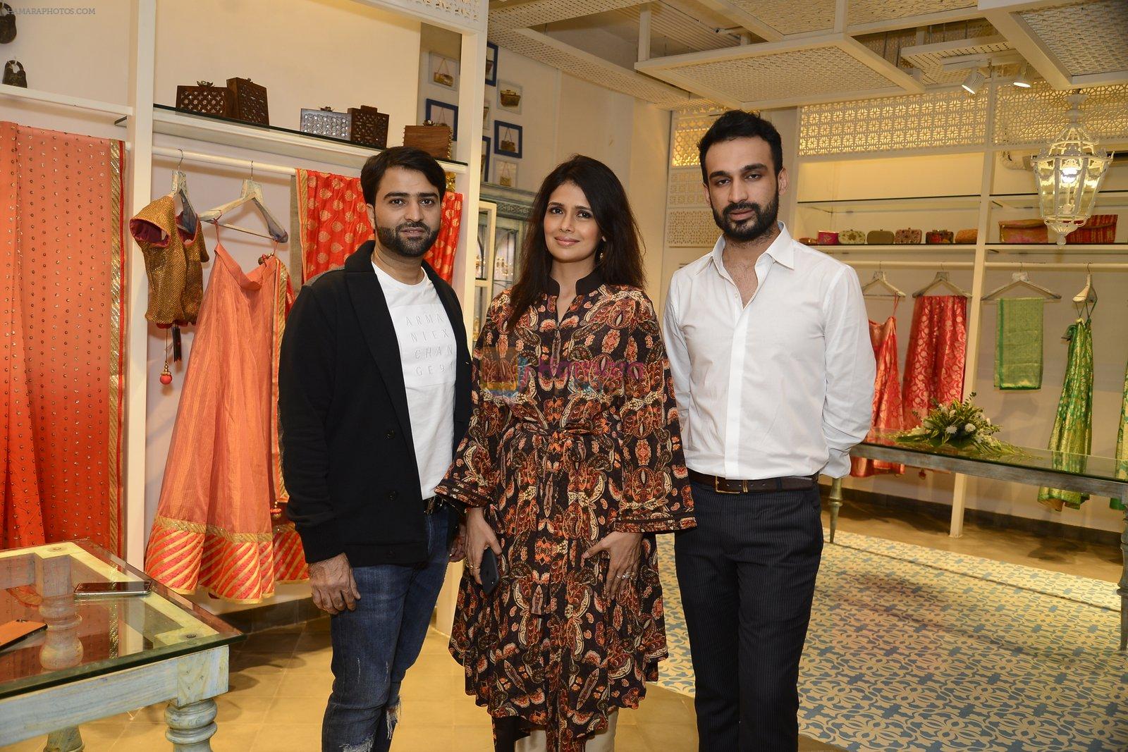 at Kashish Infiore store for Shruti Sancheti preview on 9th Aug 2016