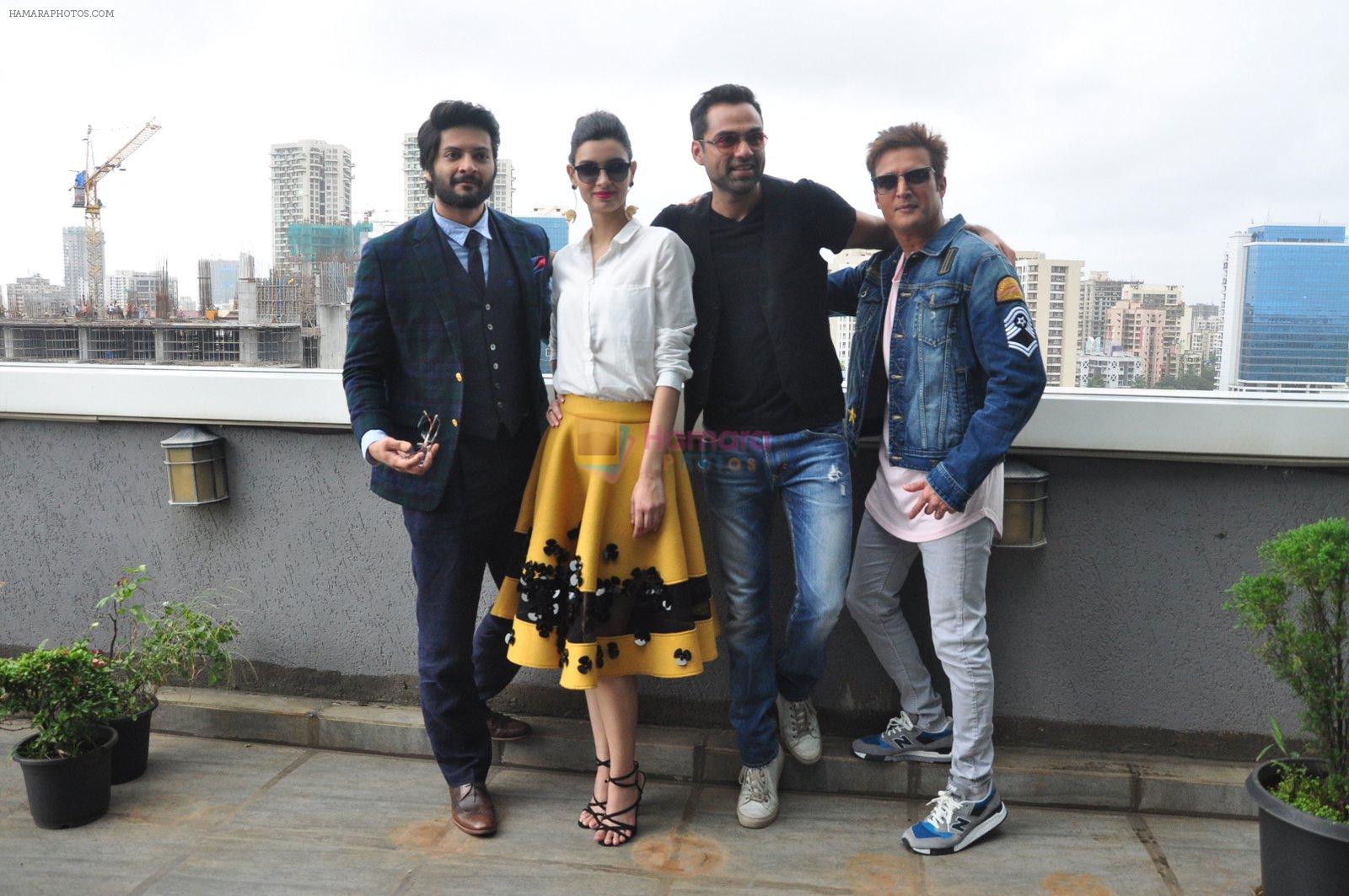 Ali Fazal, Diana Penty, Abhay Deol, Jimmy Shergill at Happy Bhag Jayegi photo shoot in Mumbai on 13th Aug 2016