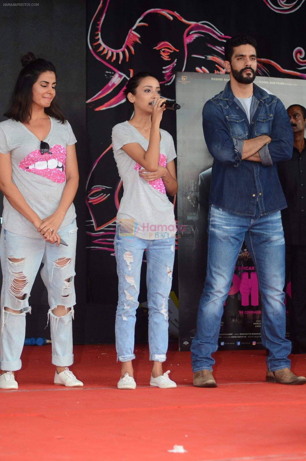 Angad Bedi, Kirti Kulhari, Andrea Tariang at Pink promotions in Umang fest on 17th Aug 2016
