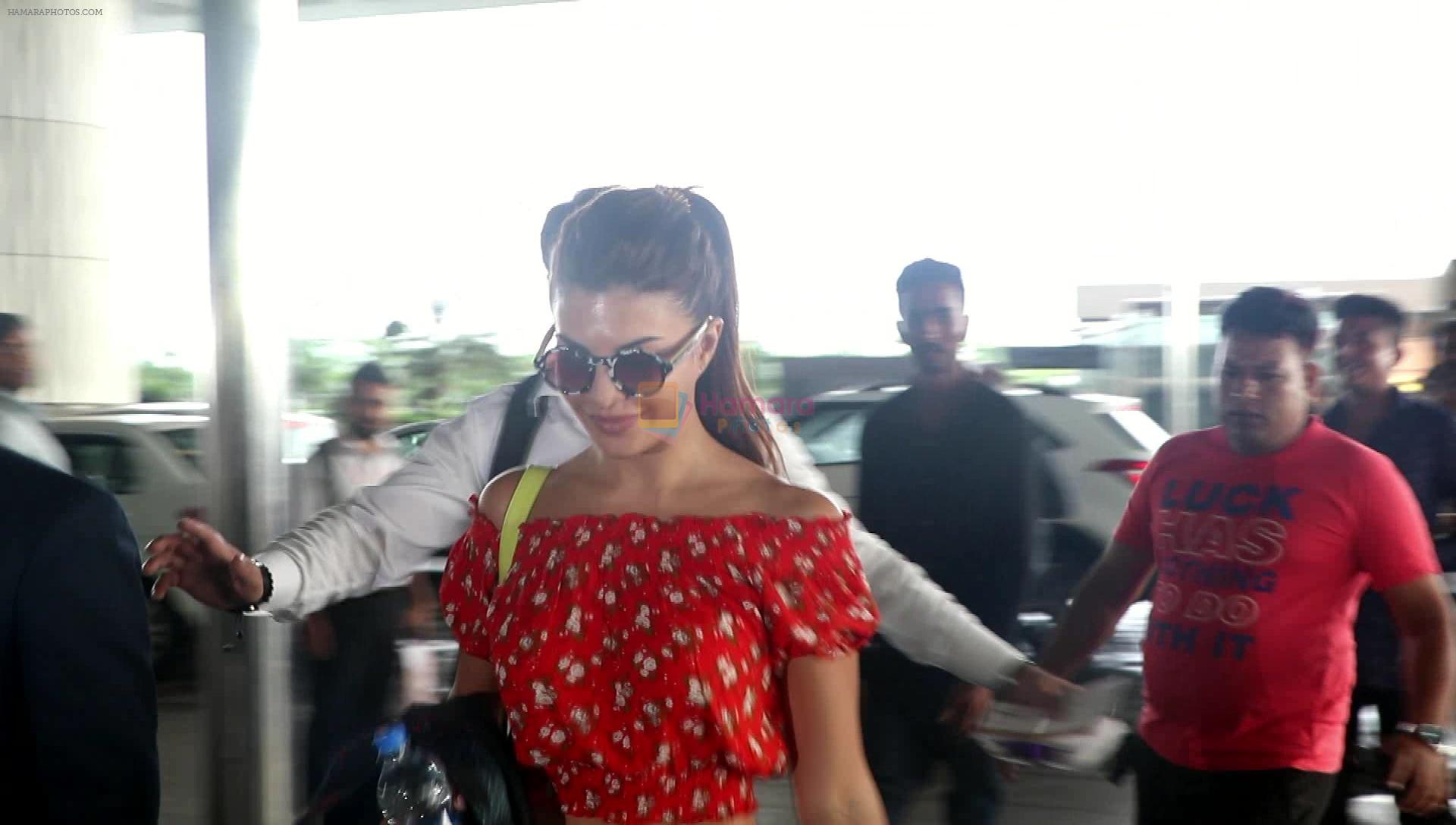 Jacqueline Fernandez snapped at airport on 18th Aug 2016