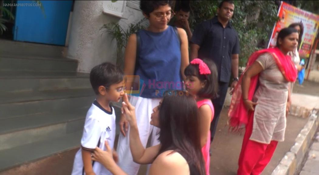 Aishwarya Rai Bachchan at Vidya's kids bday bash on 18th Aug 2016