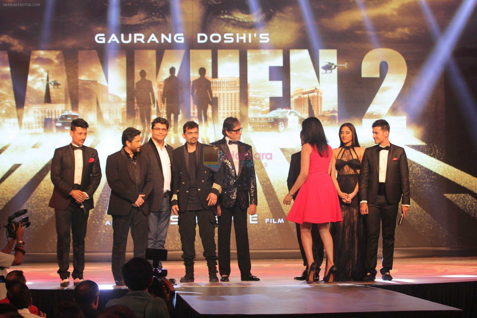 Arshad Warsi, Anees Bazmee, Regina Cassandra, Amitabh Bachchan, Gaurang Doshi, Harmeet Gulzar, Manmeet Gulzar at Aankhen 2 launch in Mumbai on 17th Aug 2016