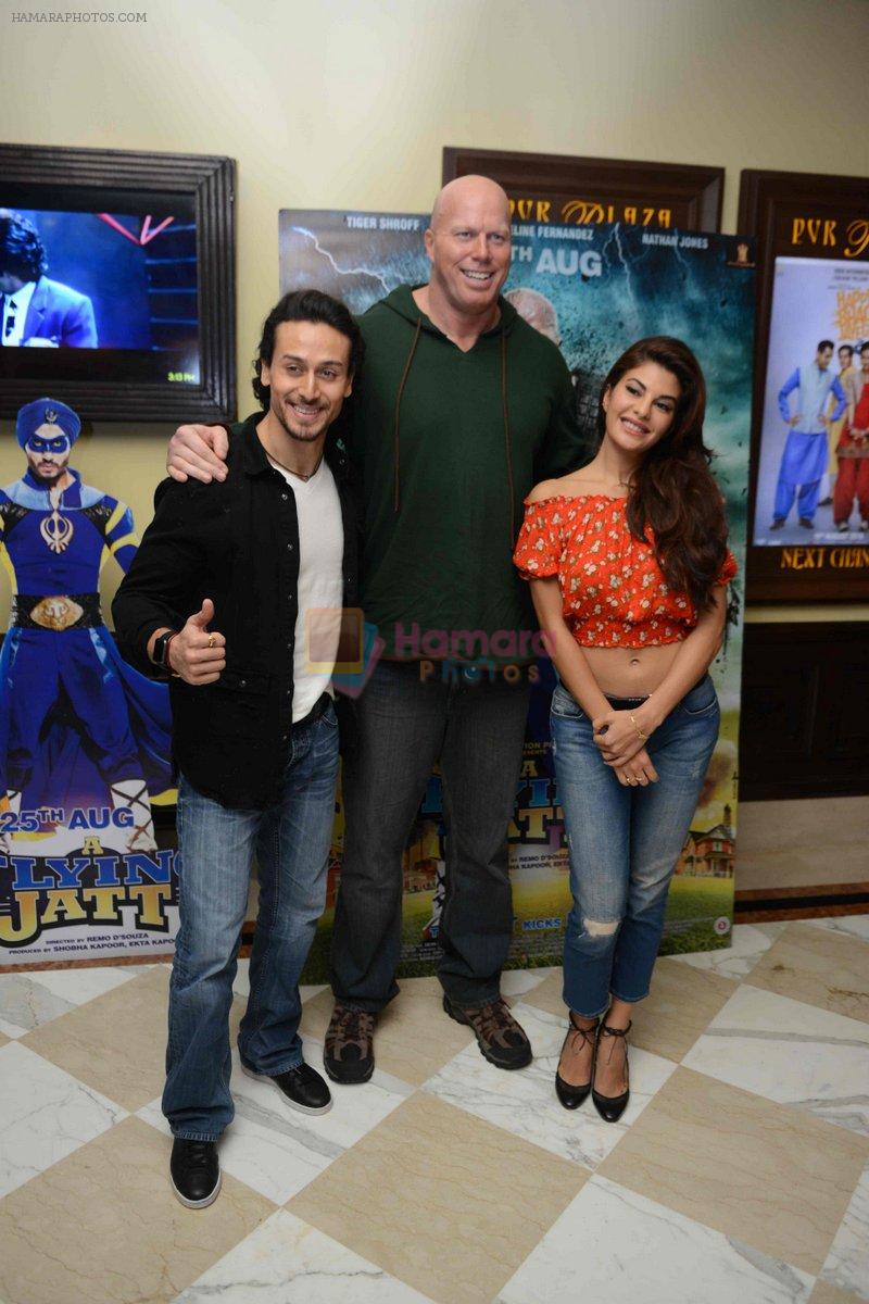 Tiger Shroff, Jacqueline Fernandez, Nathan Jones at the The Flying Jatt Press Conference in Delhi on 18th Aug 2016