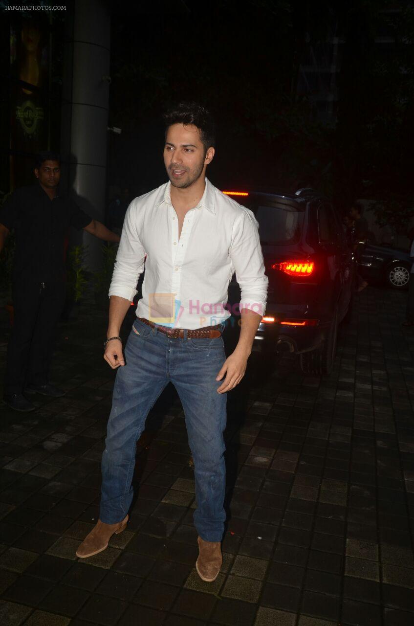 Varun Dhawan launches Sophie Choudry's new album on 27th Aug 2016