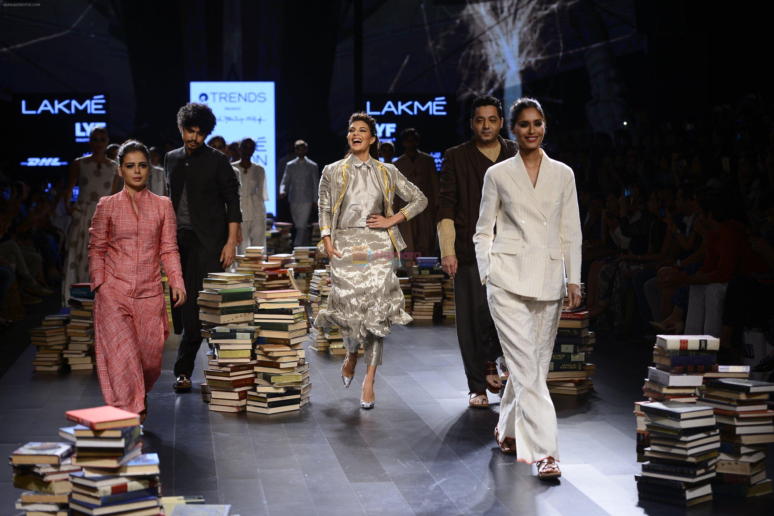 Jacqueline Fernandez walk the ramp for Rajesh Pratap Singh Show at Lakme Fashion Week 2016 on 27th Aug 2016