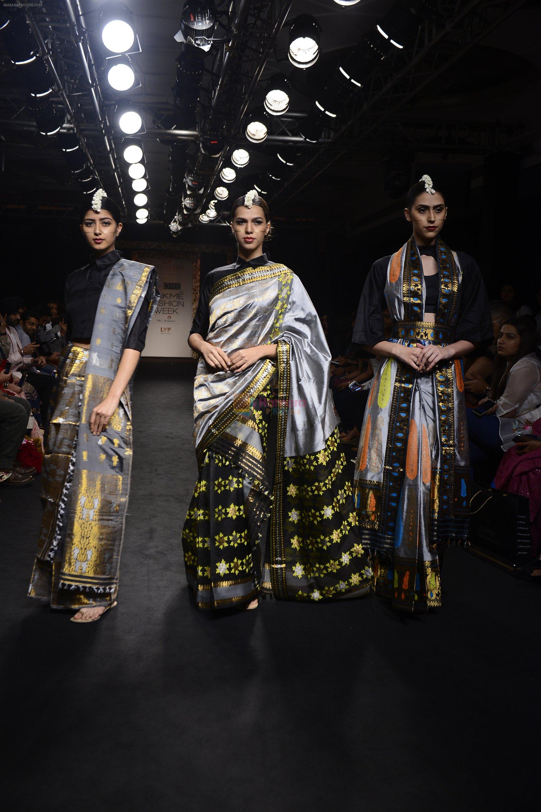 Model walk the ramp for Sanjukta Dutta Show at Lakme Fashion Week 2016 on 28th Aug 2016
