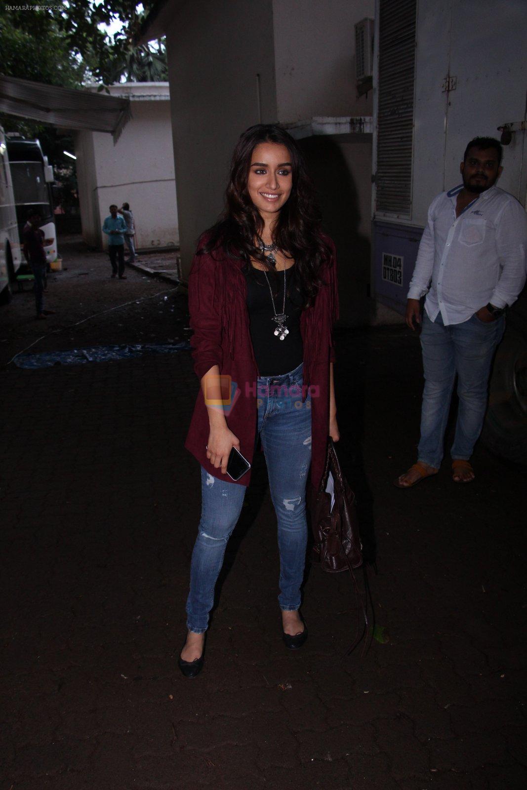 Shraddha Kapoor snapped on the sets of Rock on 2 on 30th Aug 2016
