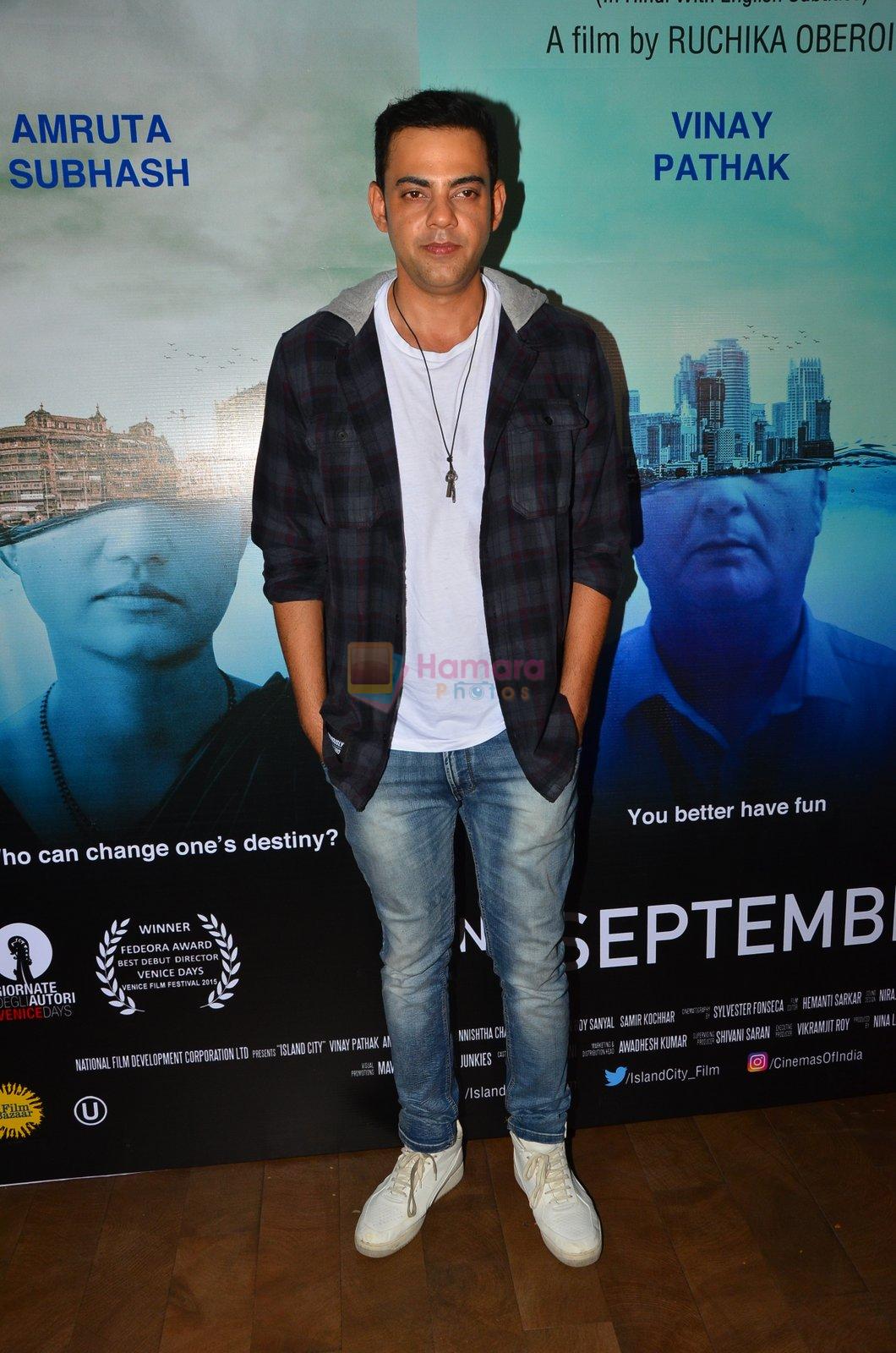 Cyrus Sahukar at Island City screening on 31st Aug 2016