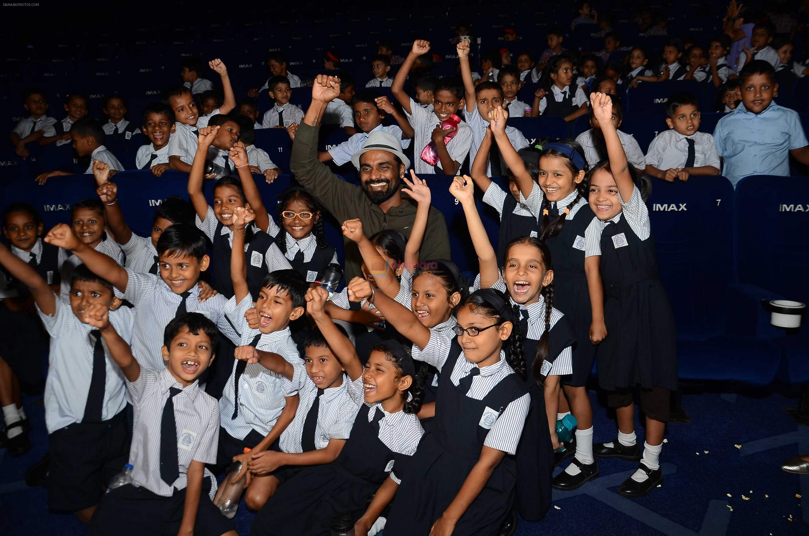 Remo D souza with kids for The flying jatt screening on 30th Aug 2016